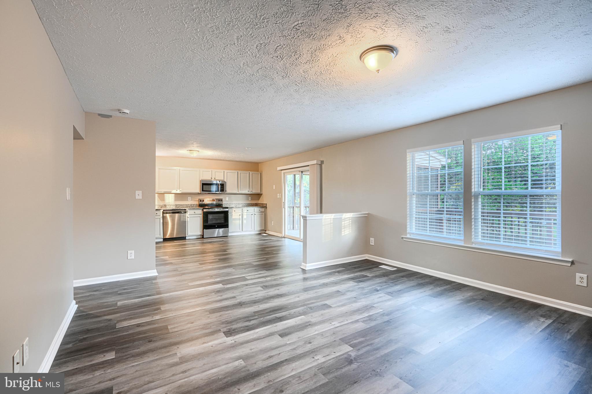 ABERDEEN HILLS - Residential