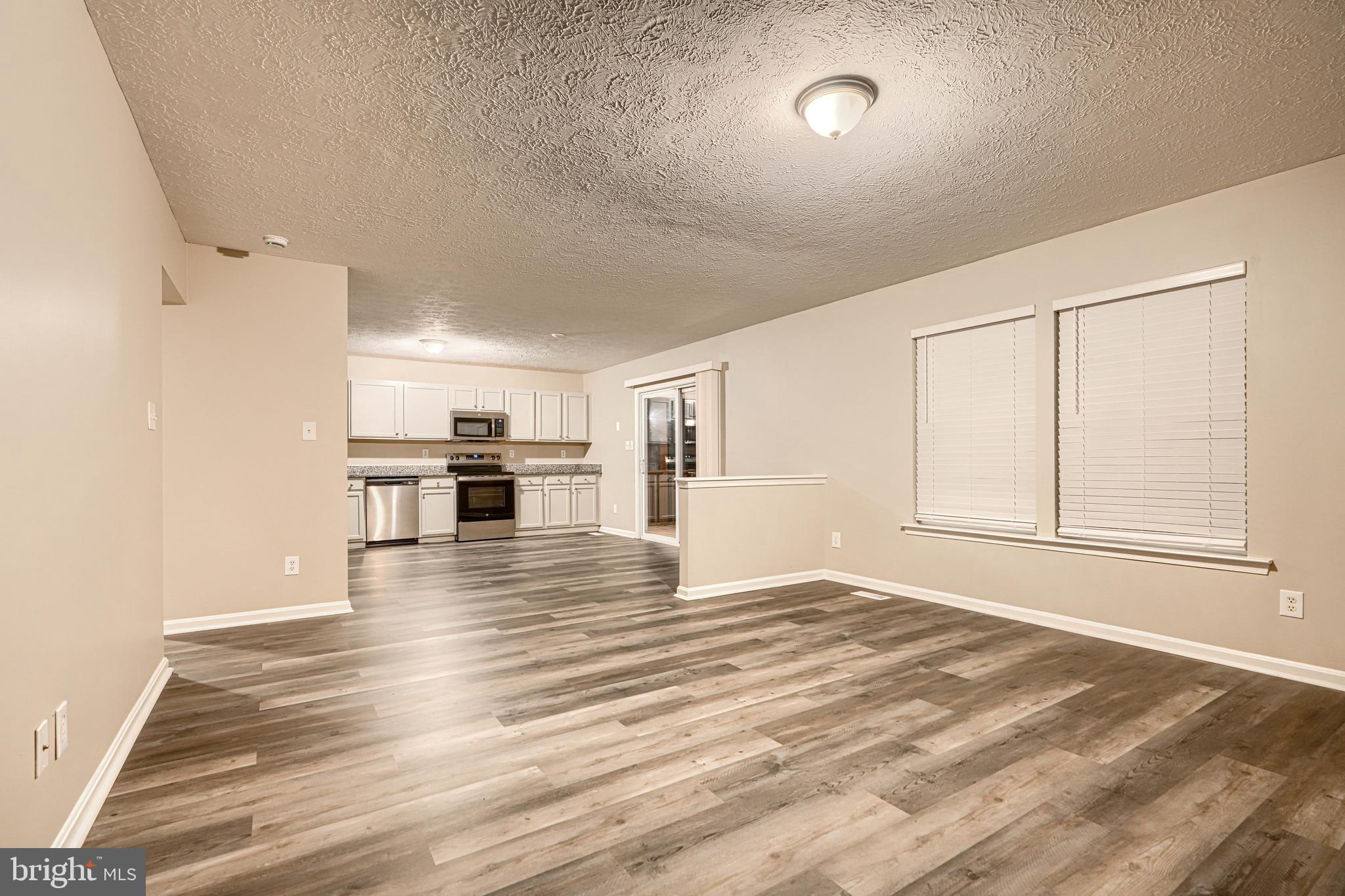 ABERDEEN HILLS - Residential