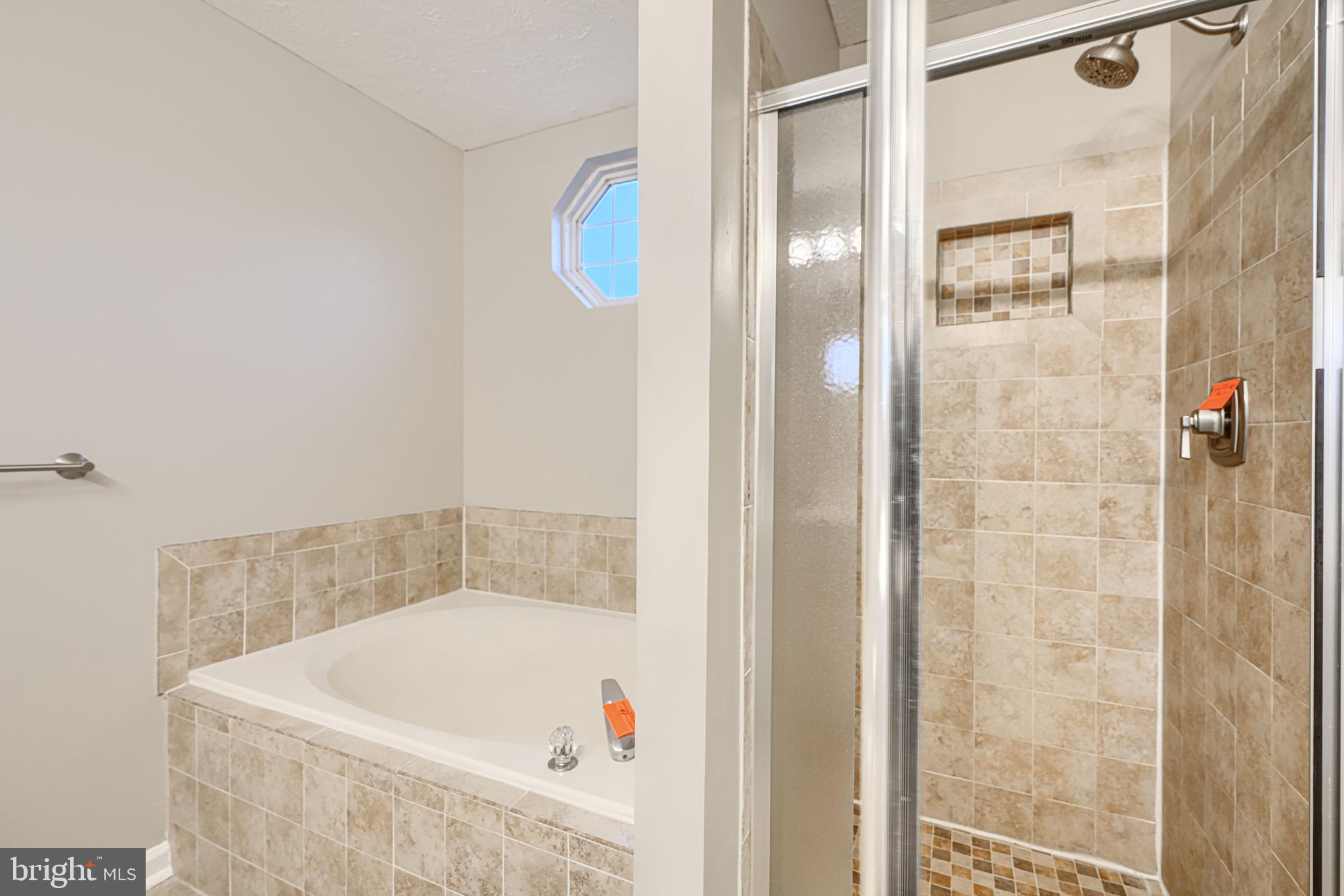 ABERDEEN HILLS - Residential