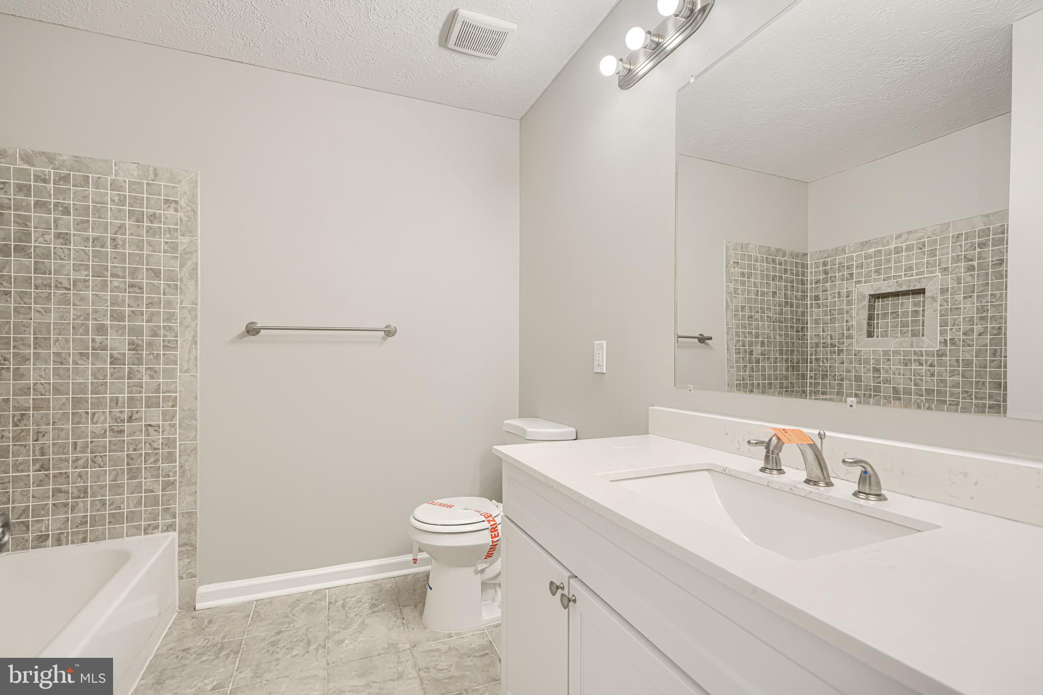 ABERDEEN HILLS - Residential