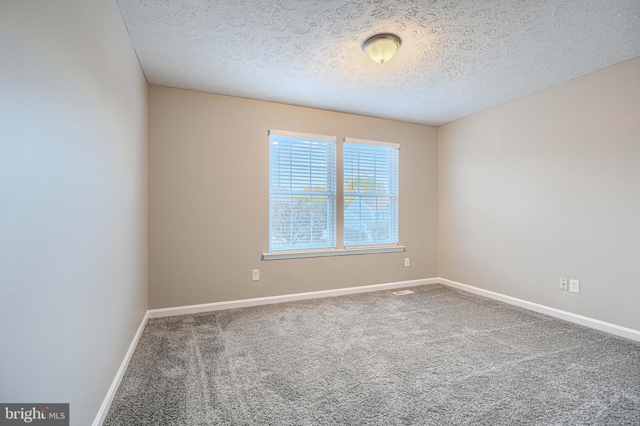 ABERDEEN HILLS - Residential