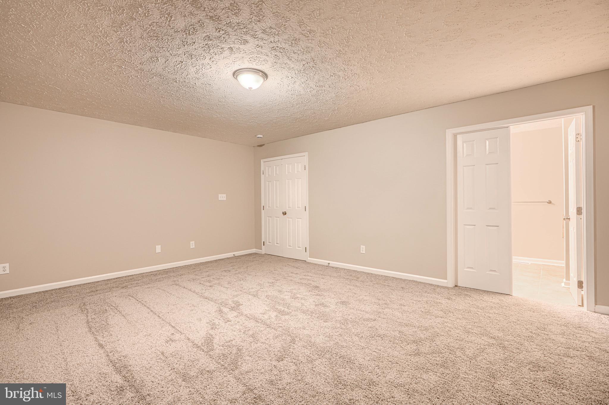 ABERDEEN HILLS - Residential