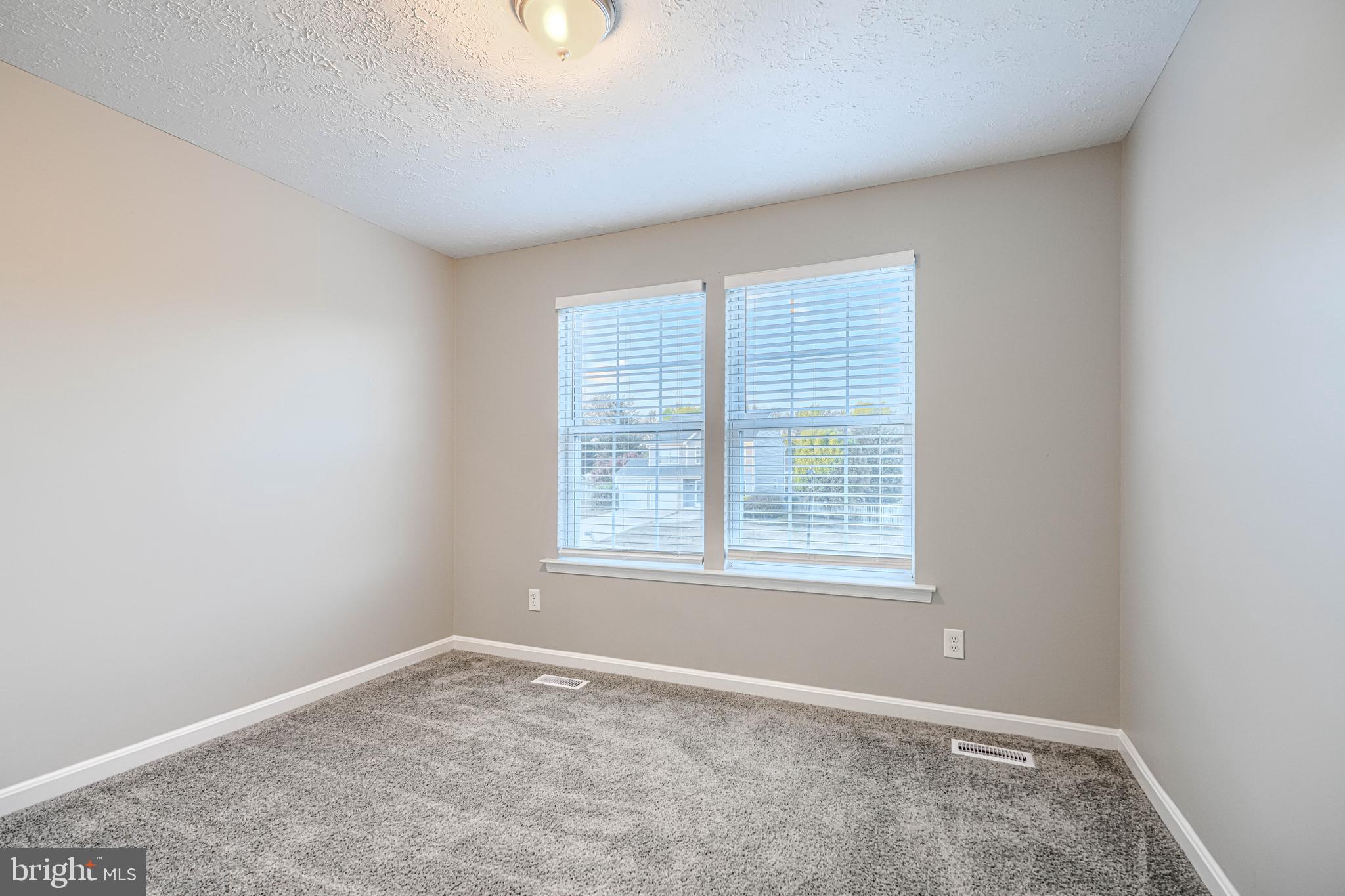 ABERDEEN HILLS - Residential