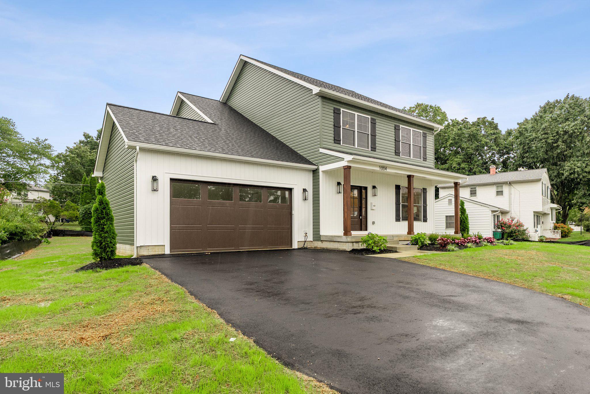 1004 ADCOCK ROAD