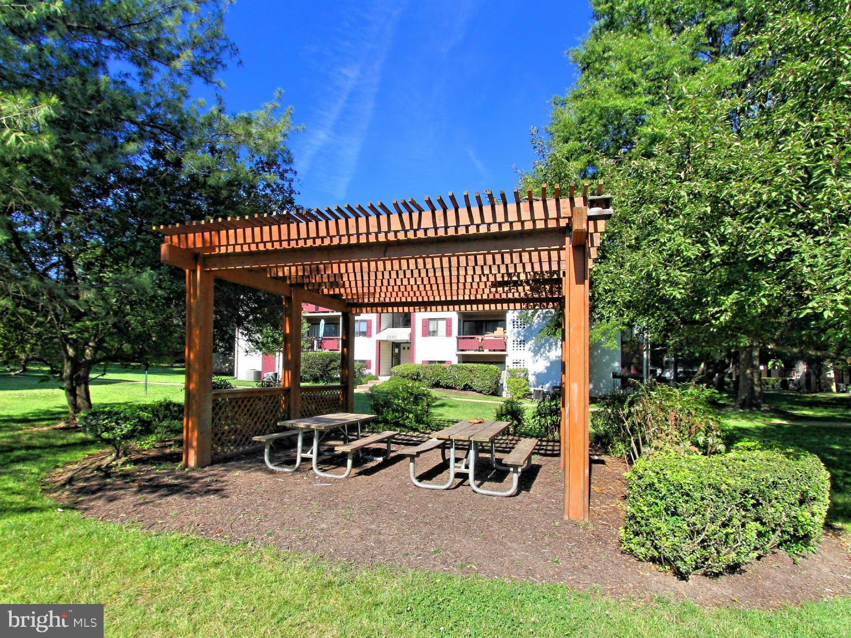 FAIRFIELD COMMONS - Residential