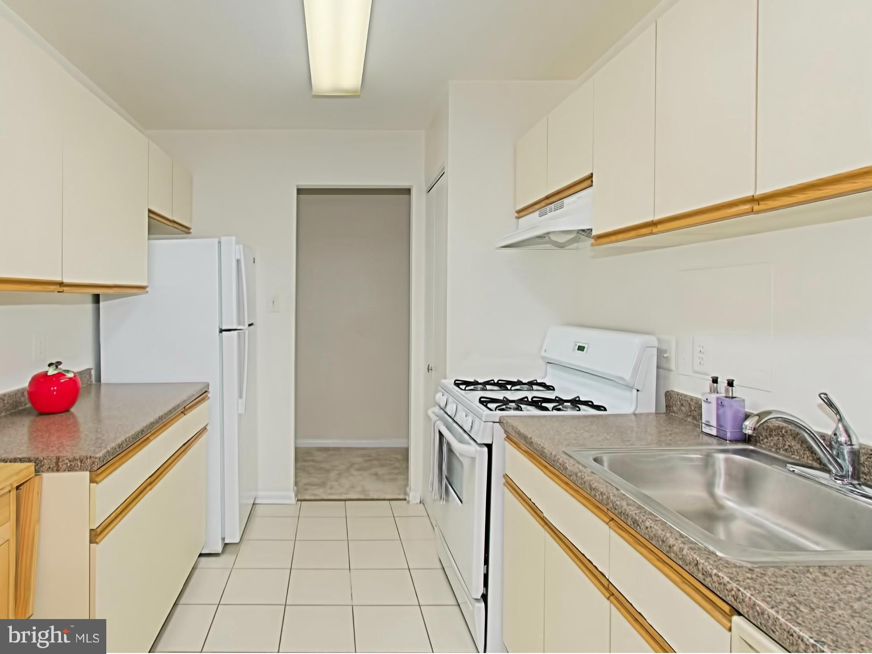 FAIRFIELD COMMONS - Residential