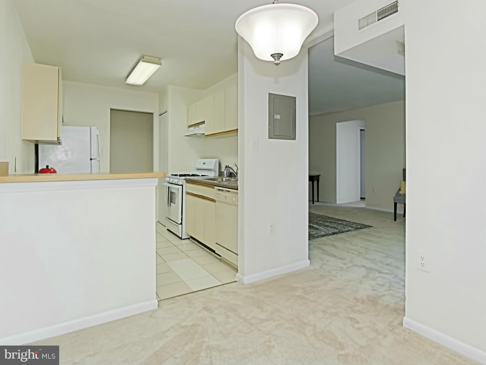 FAIRFIELD COMMONS - Residential