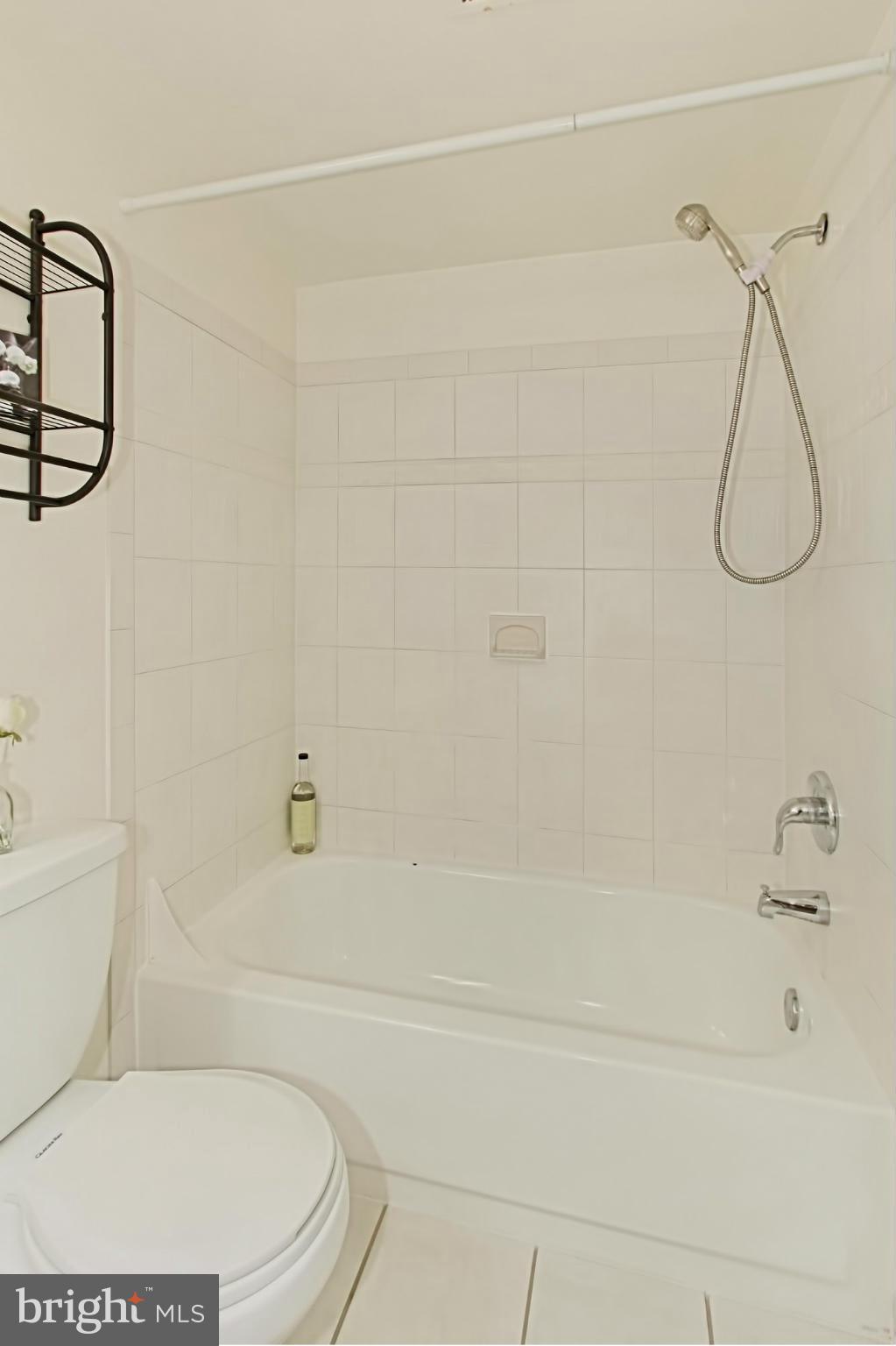 FAIRFIELD COMMONS - Residential