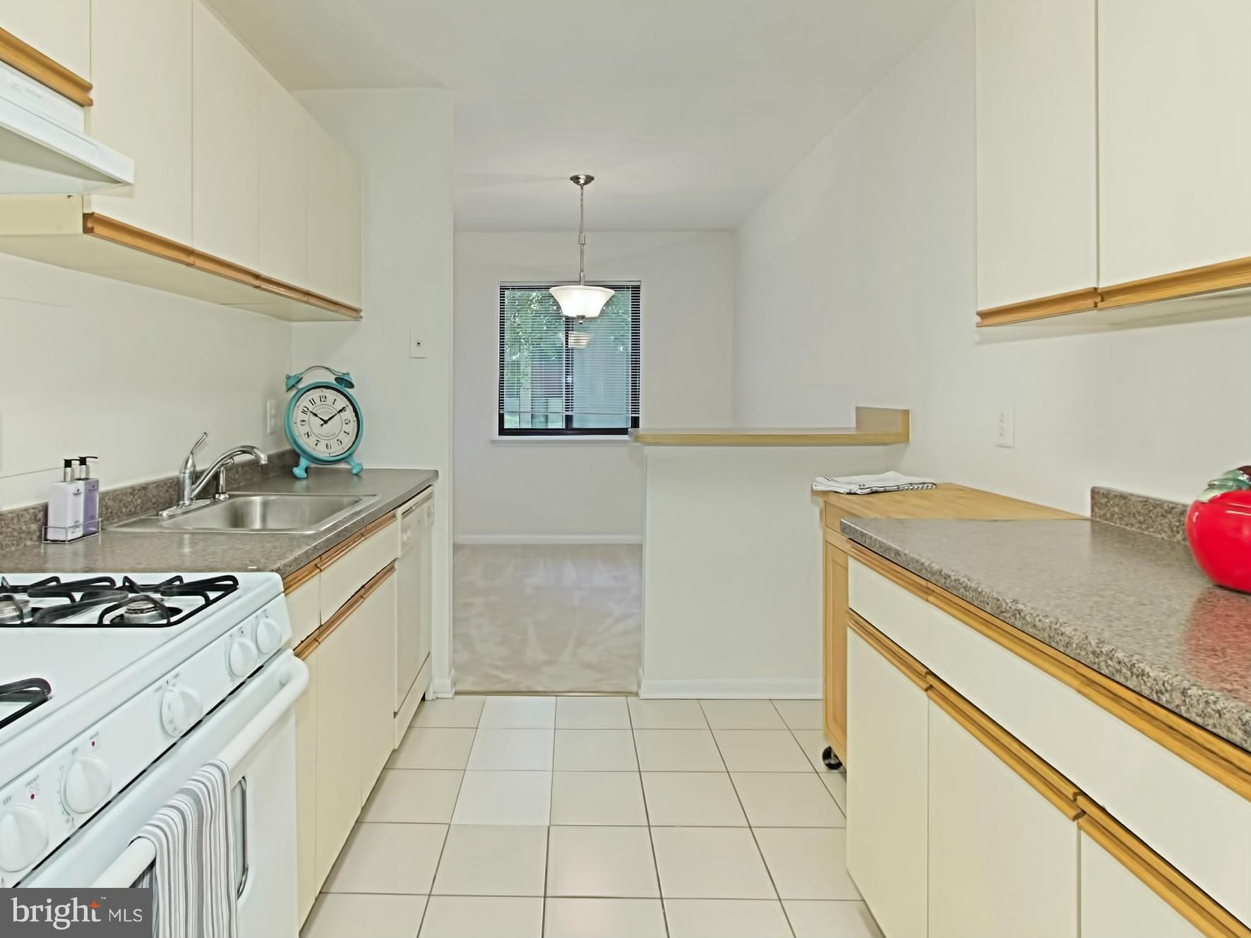 FAIRFIELD COMMONS - Residential