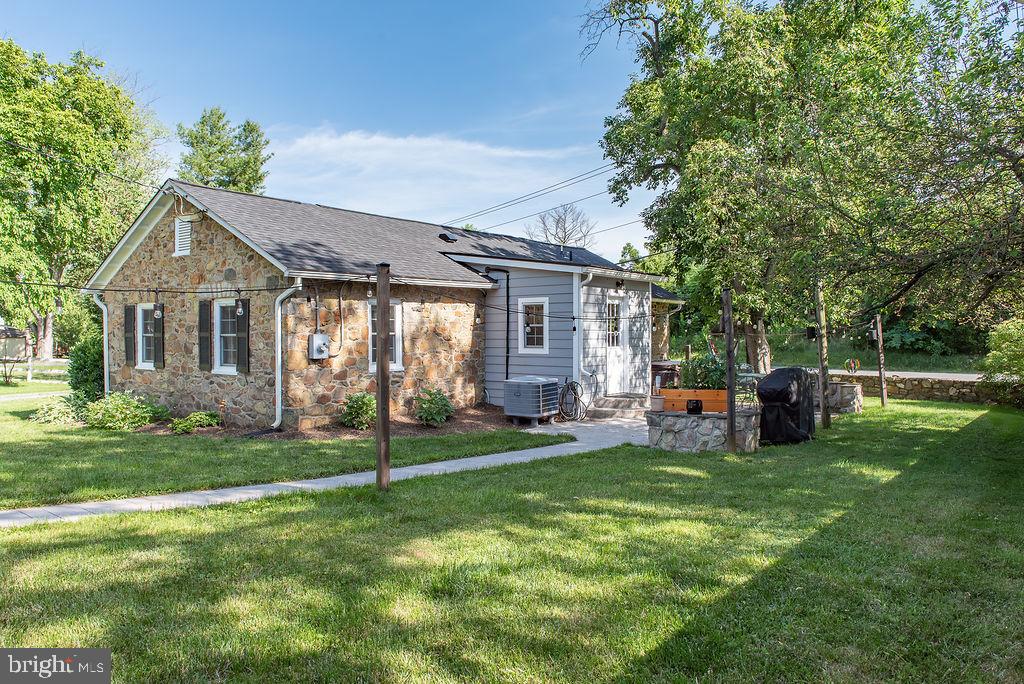 102 PHILLIPS COURT NW