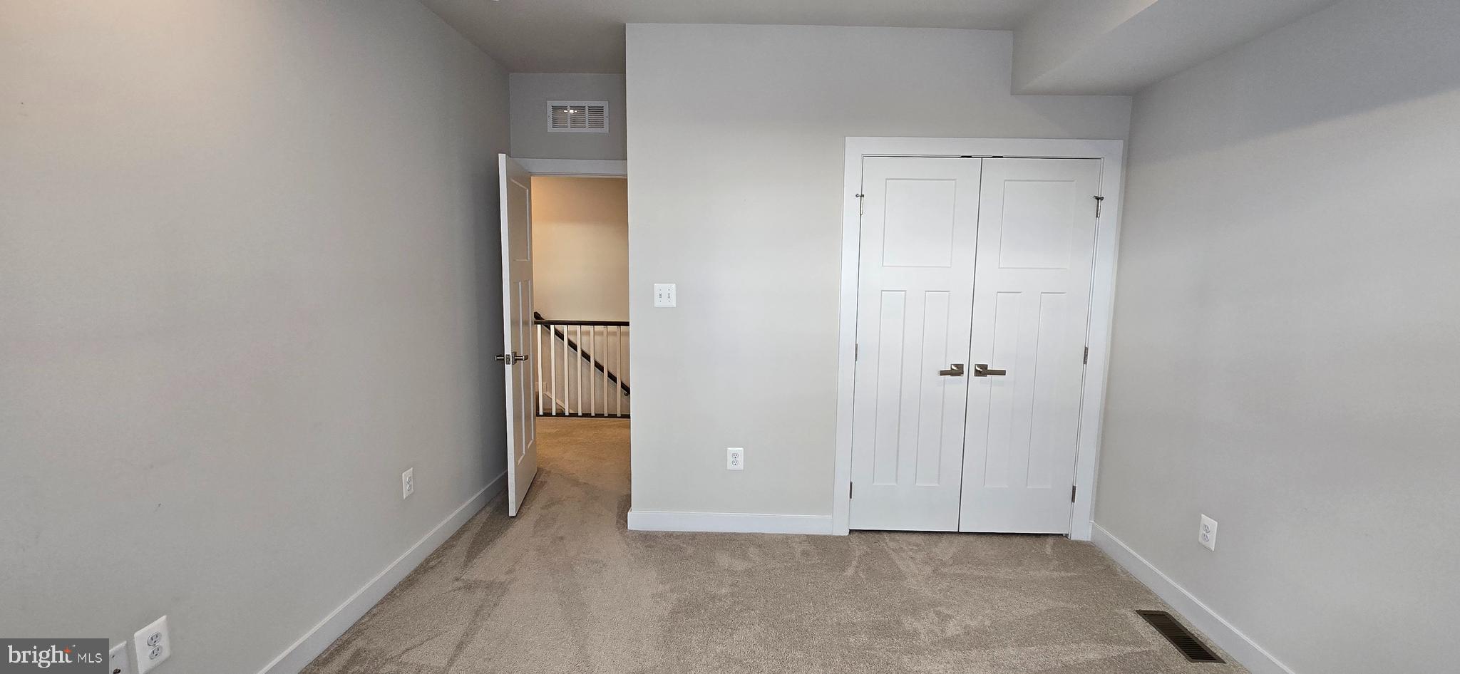 OAKDALE VILLAGE - Residential Lease