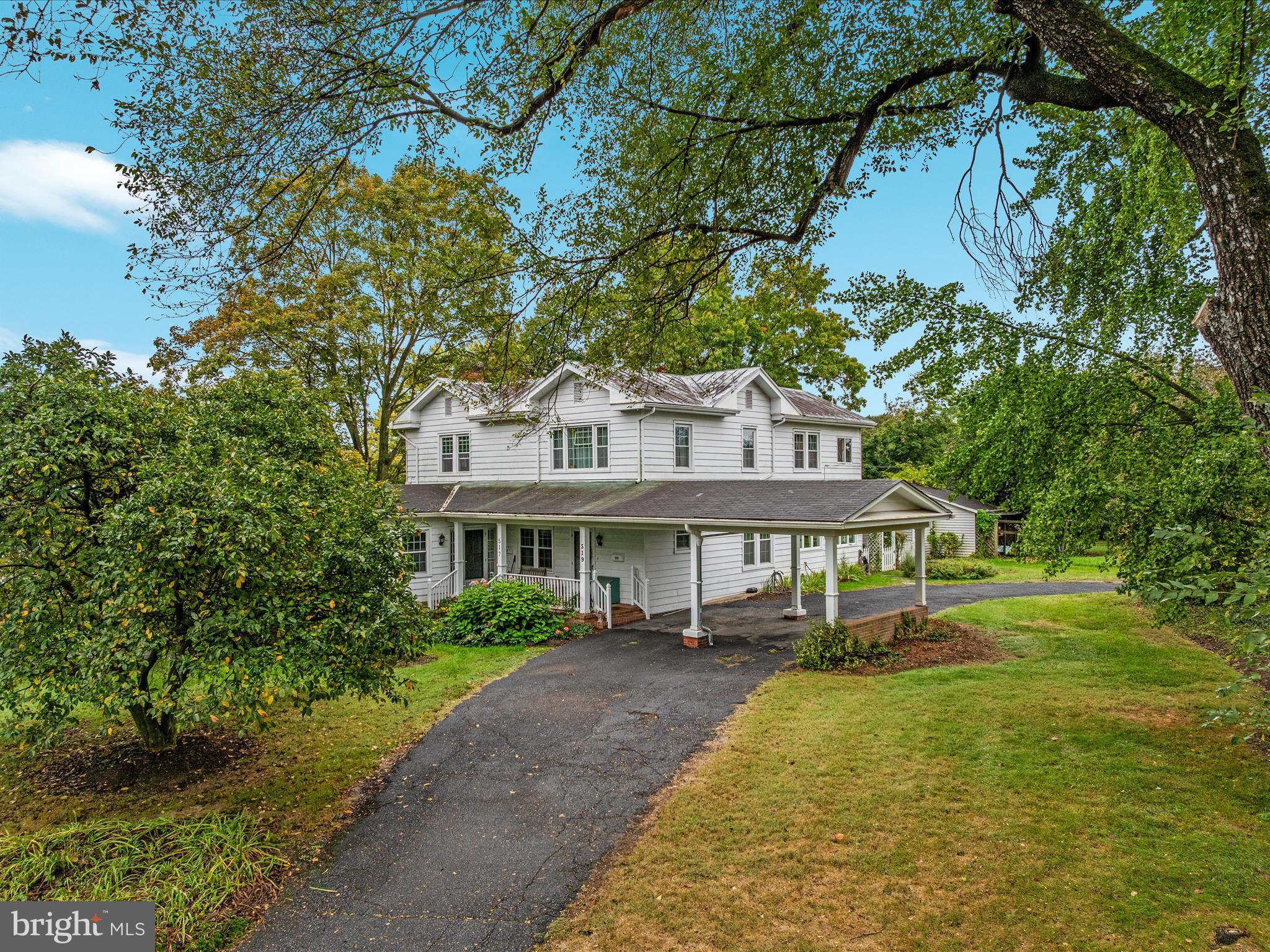 517 W LOCUST STREET