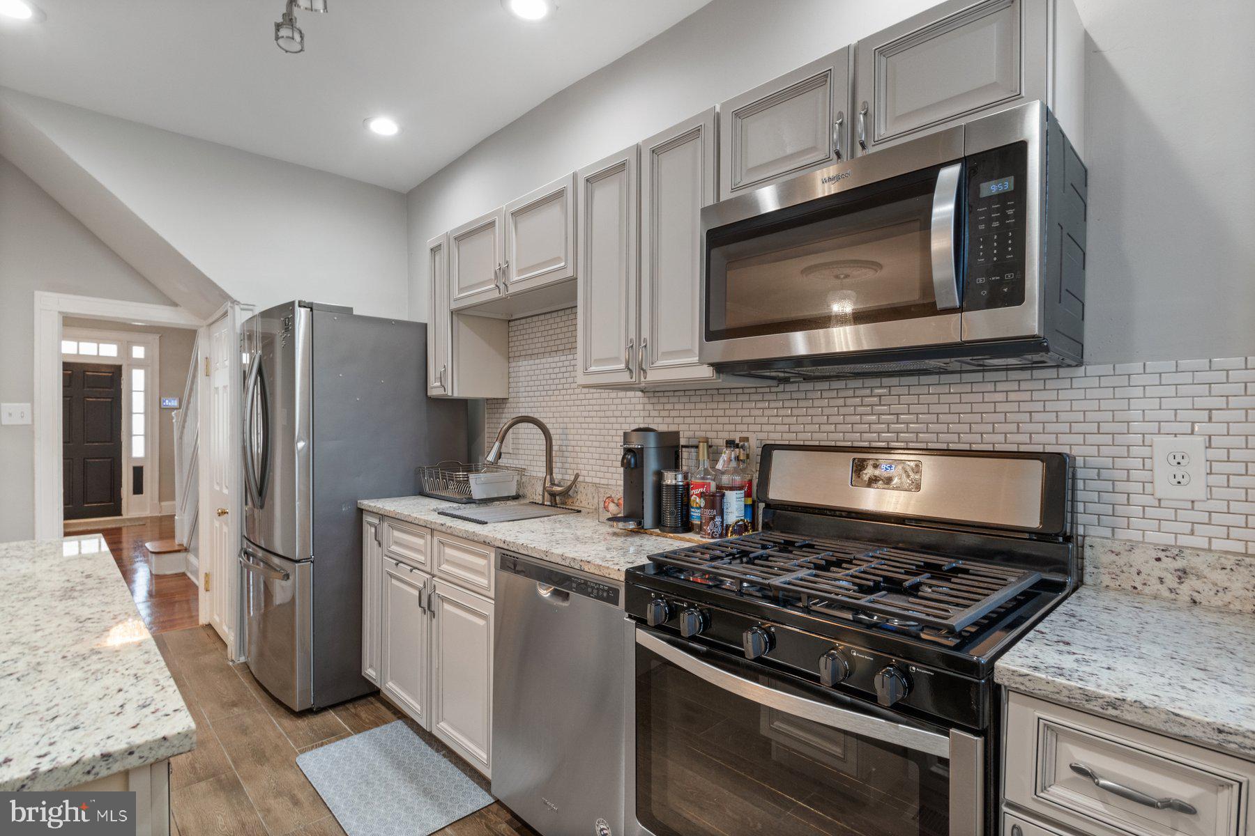 WAVERLY - Residential