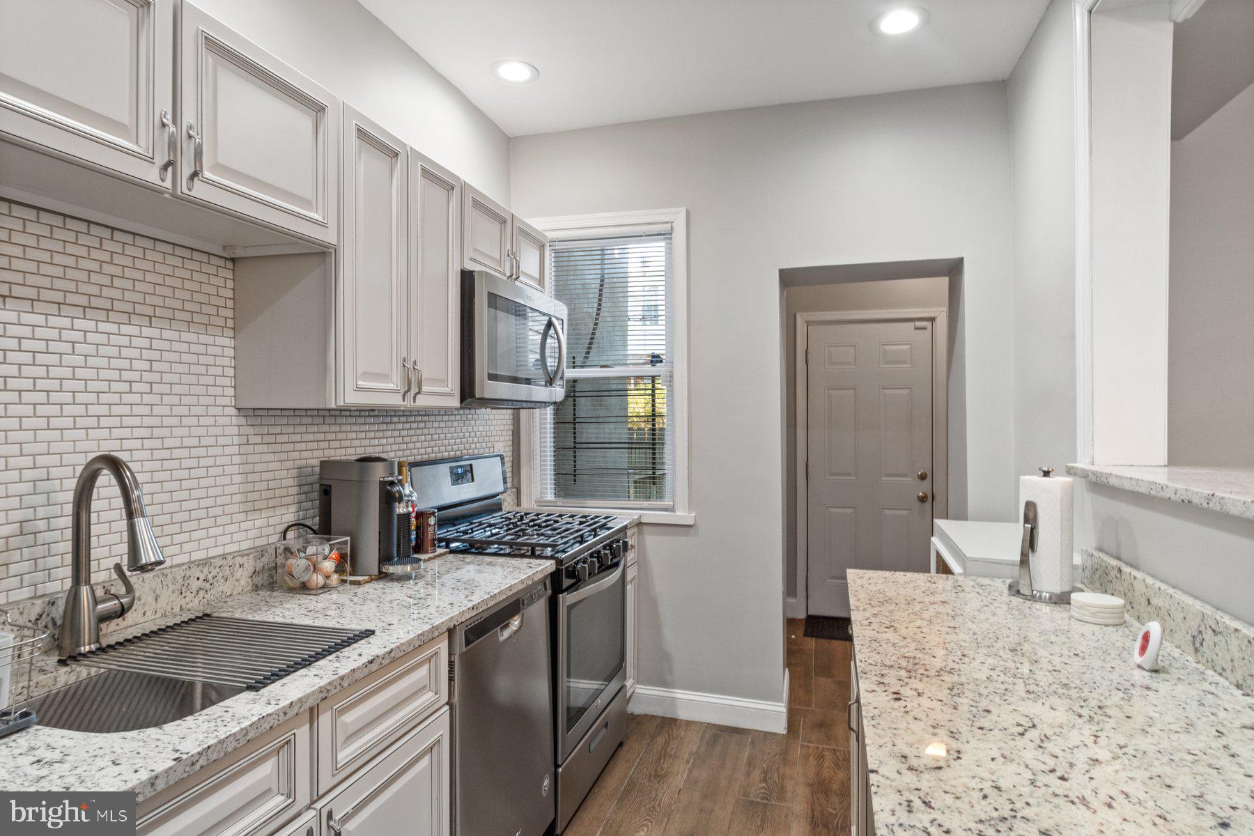 WAVERLY - Residential