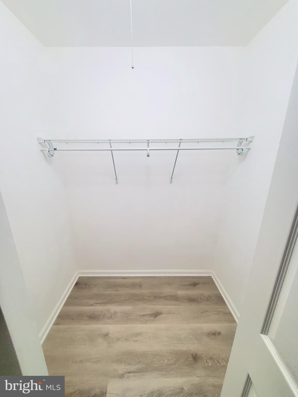 HERITAGE KNOLL - Residential Lease