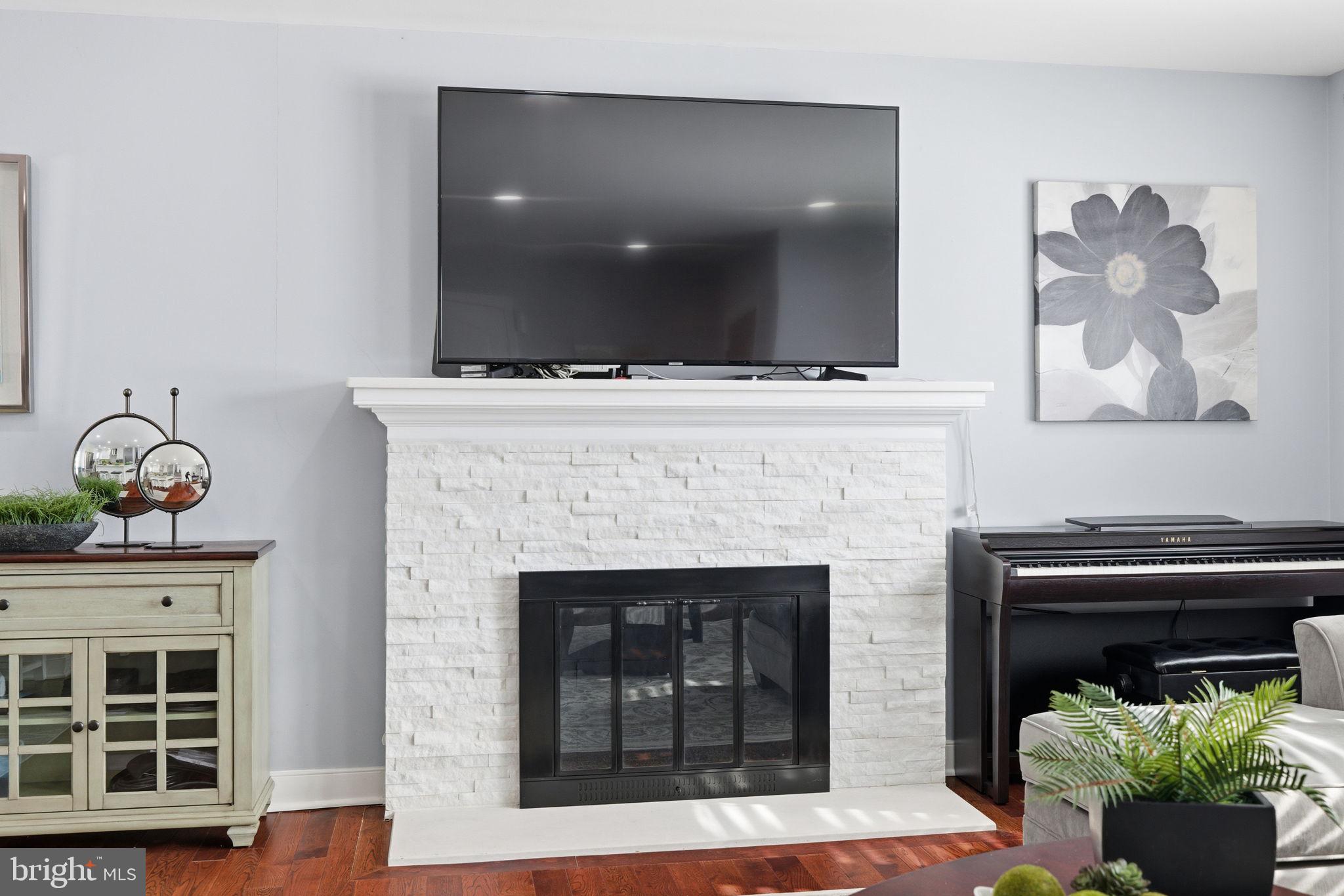 EDSALL PARK - Residential