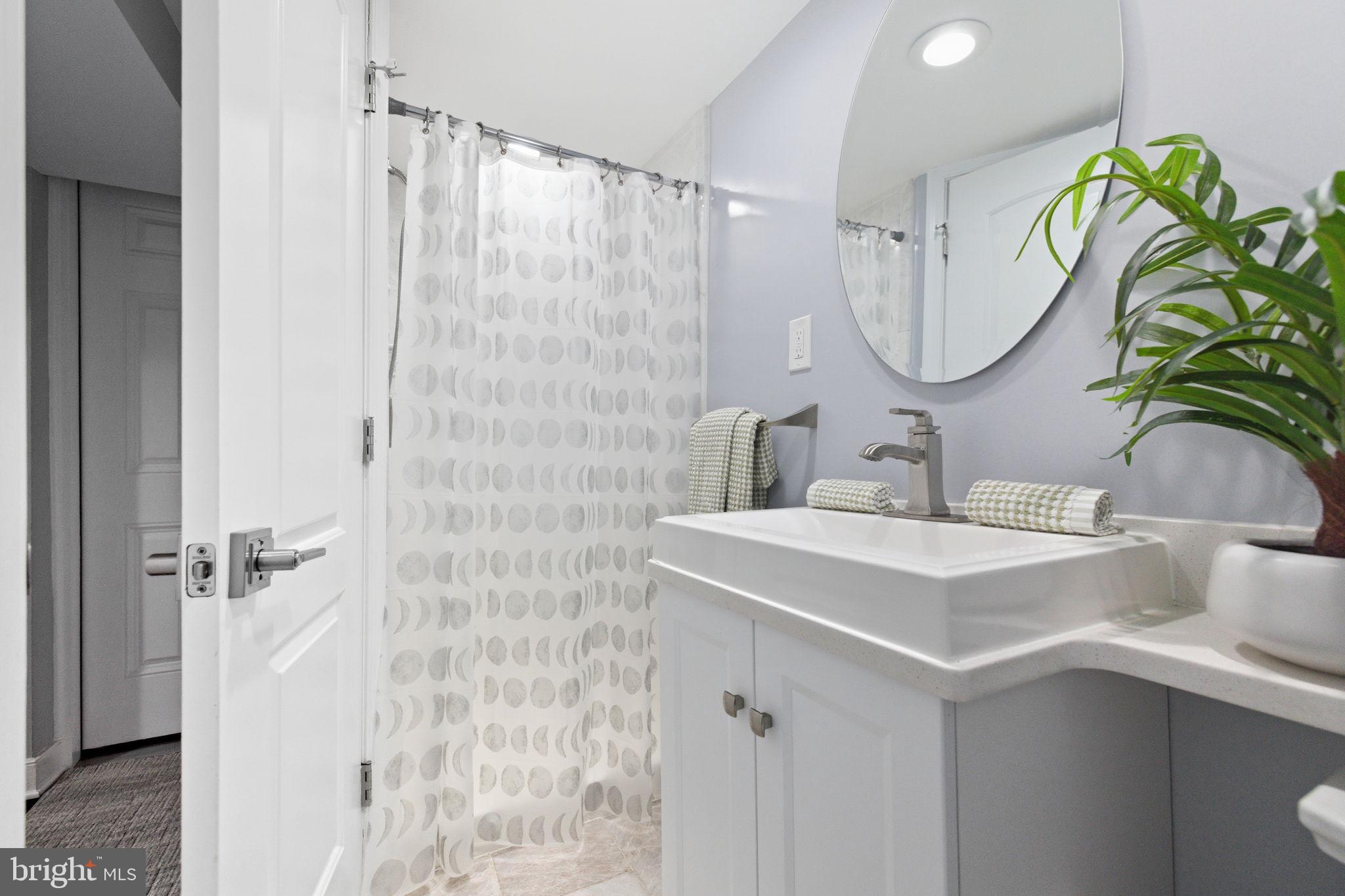 EDSALL PARK - Residential