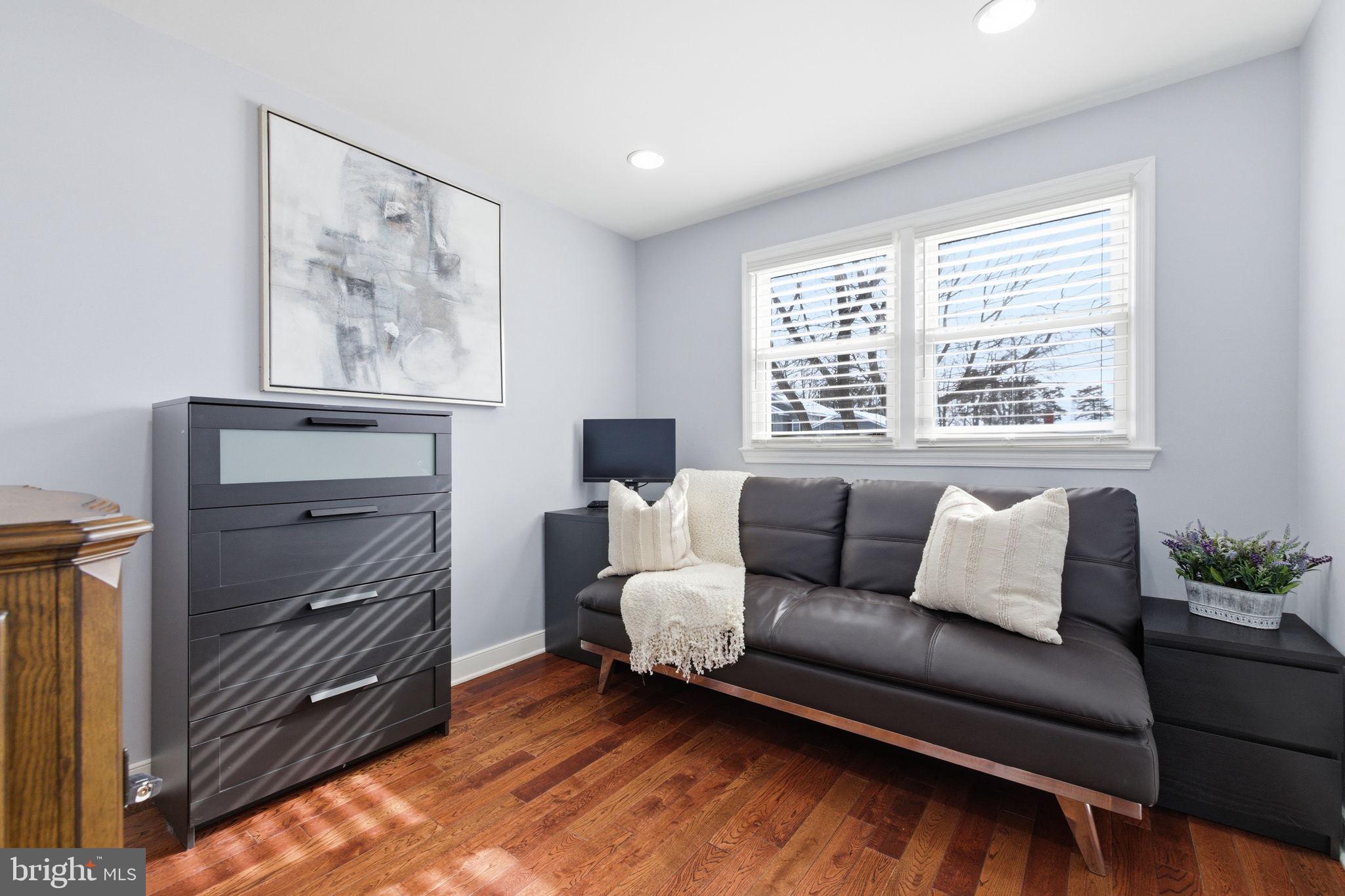 EDSALL PARK - Residential