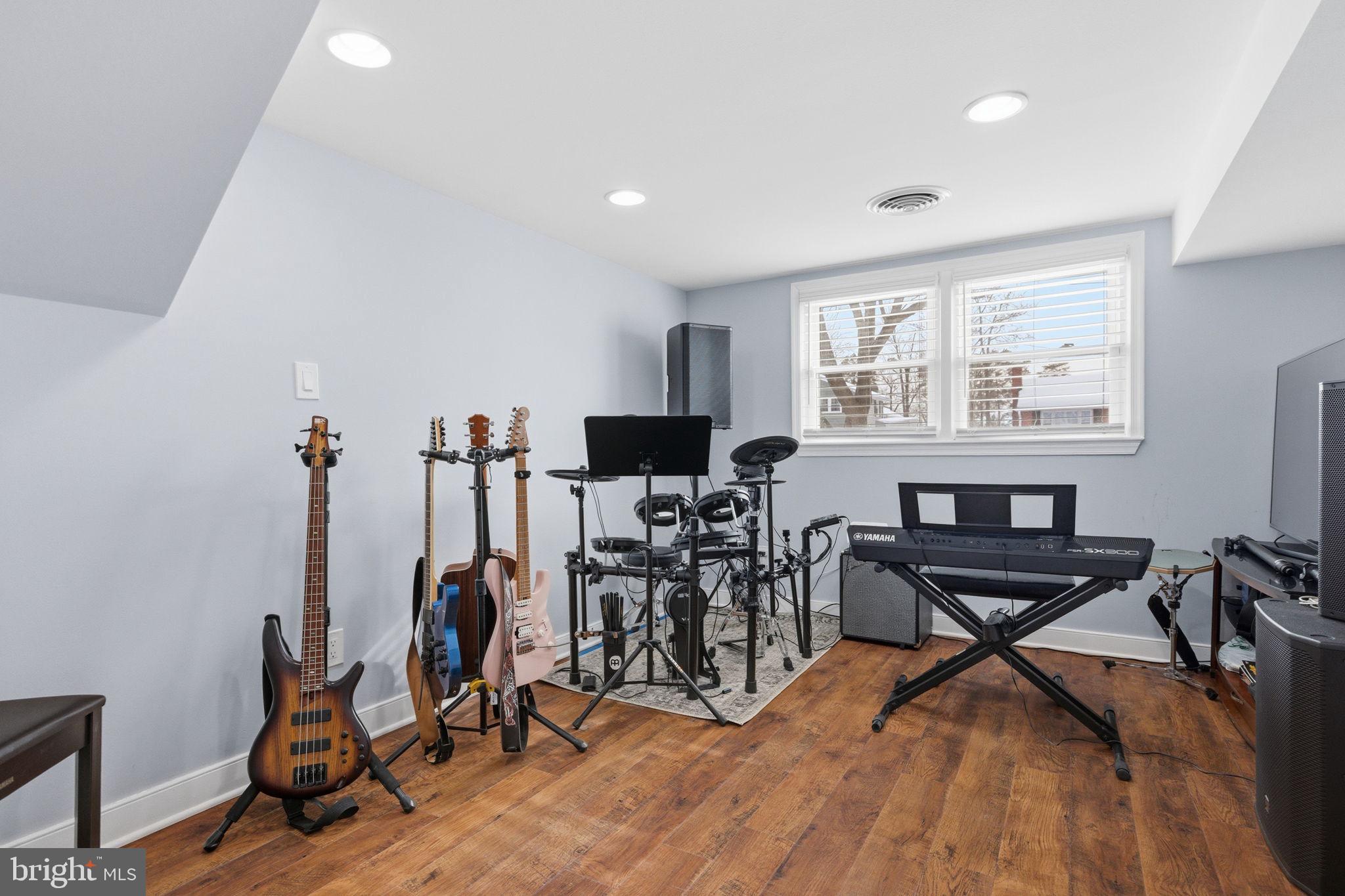 EDSALL PARK - Residential