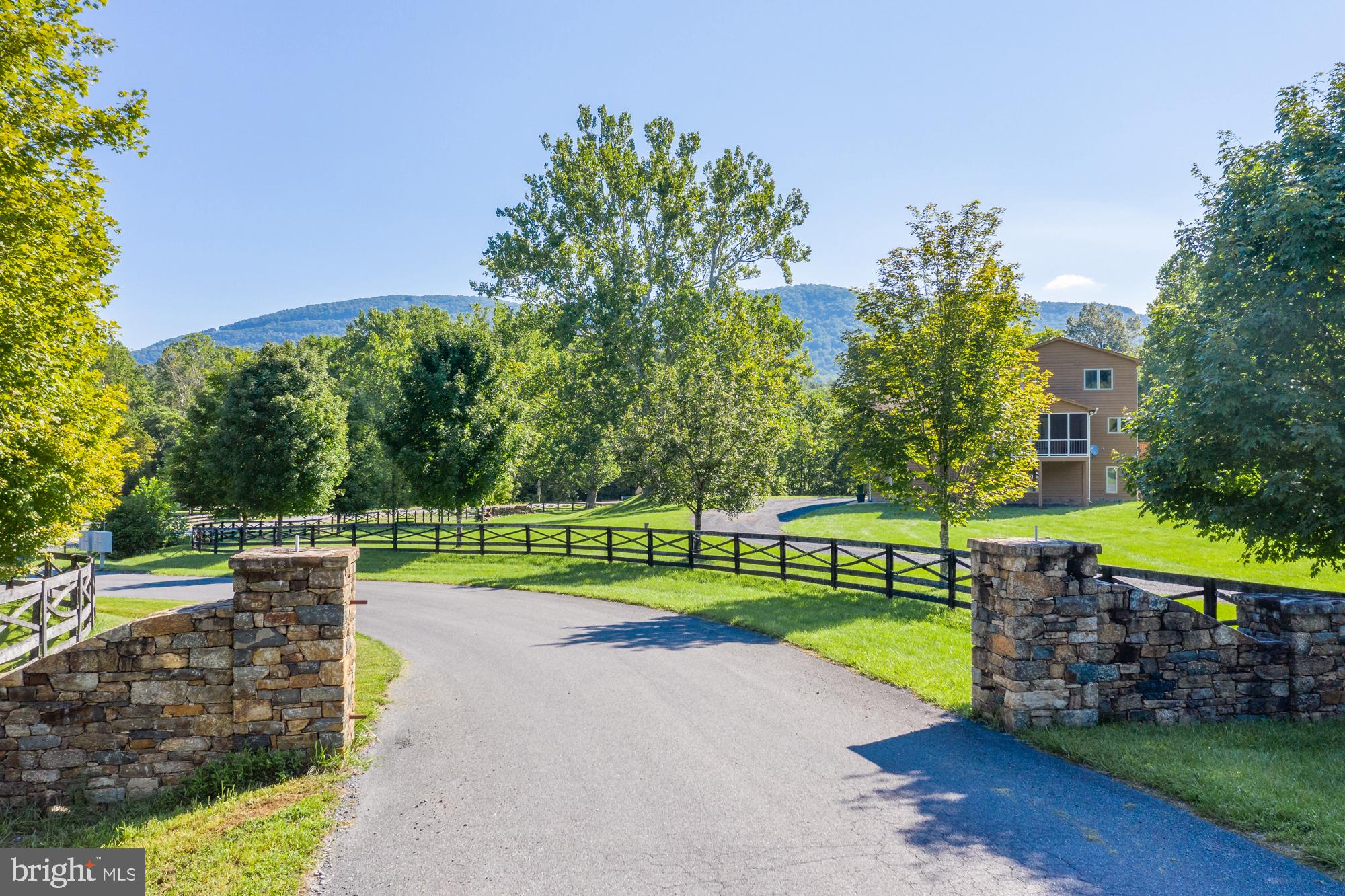 BOYD'S MILL ESTATES - Residential