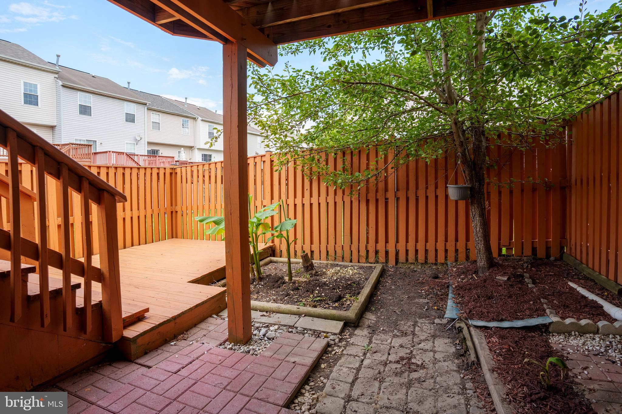 HOWARDS RIDGE - Residential