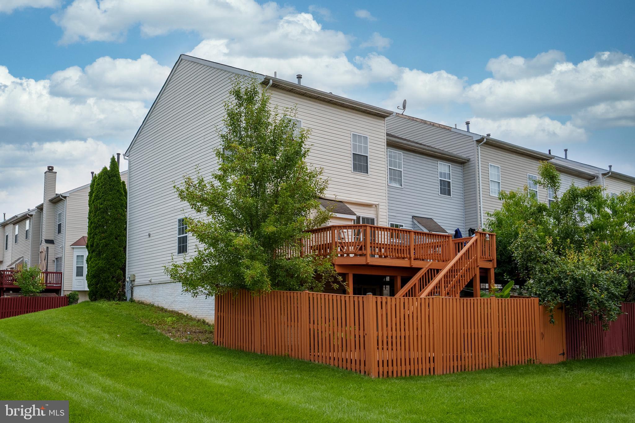 HOWARDS RIDGE - Residential