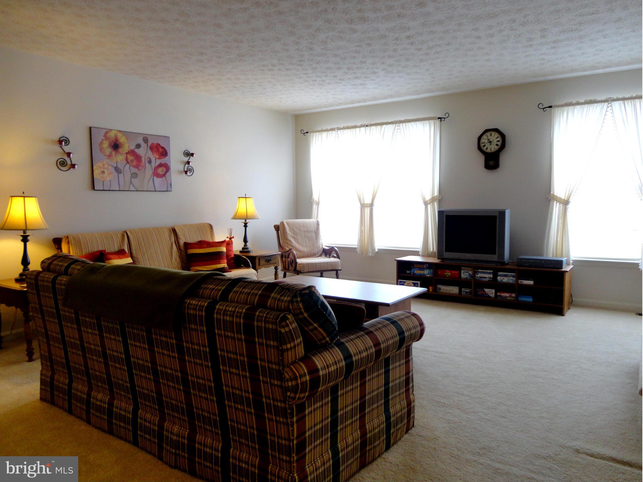 WILDERNESS SHORES - Residential