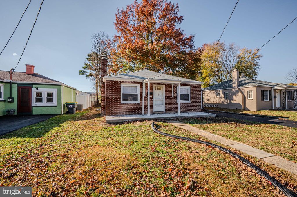 Photo of 208 Harding Avenue, WILMINGTON, DE 19804 (MLS # DENC2092966)