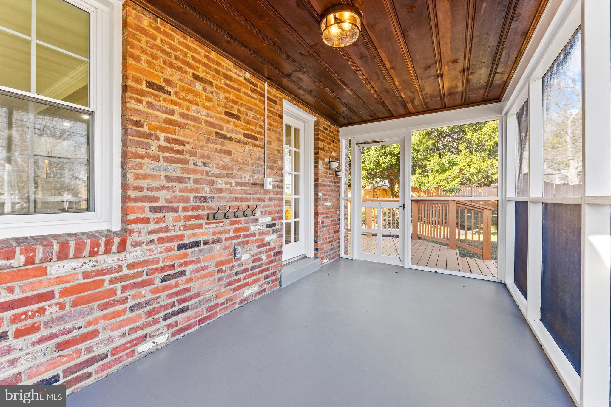 NORTHBROOK ESTATES - Residential