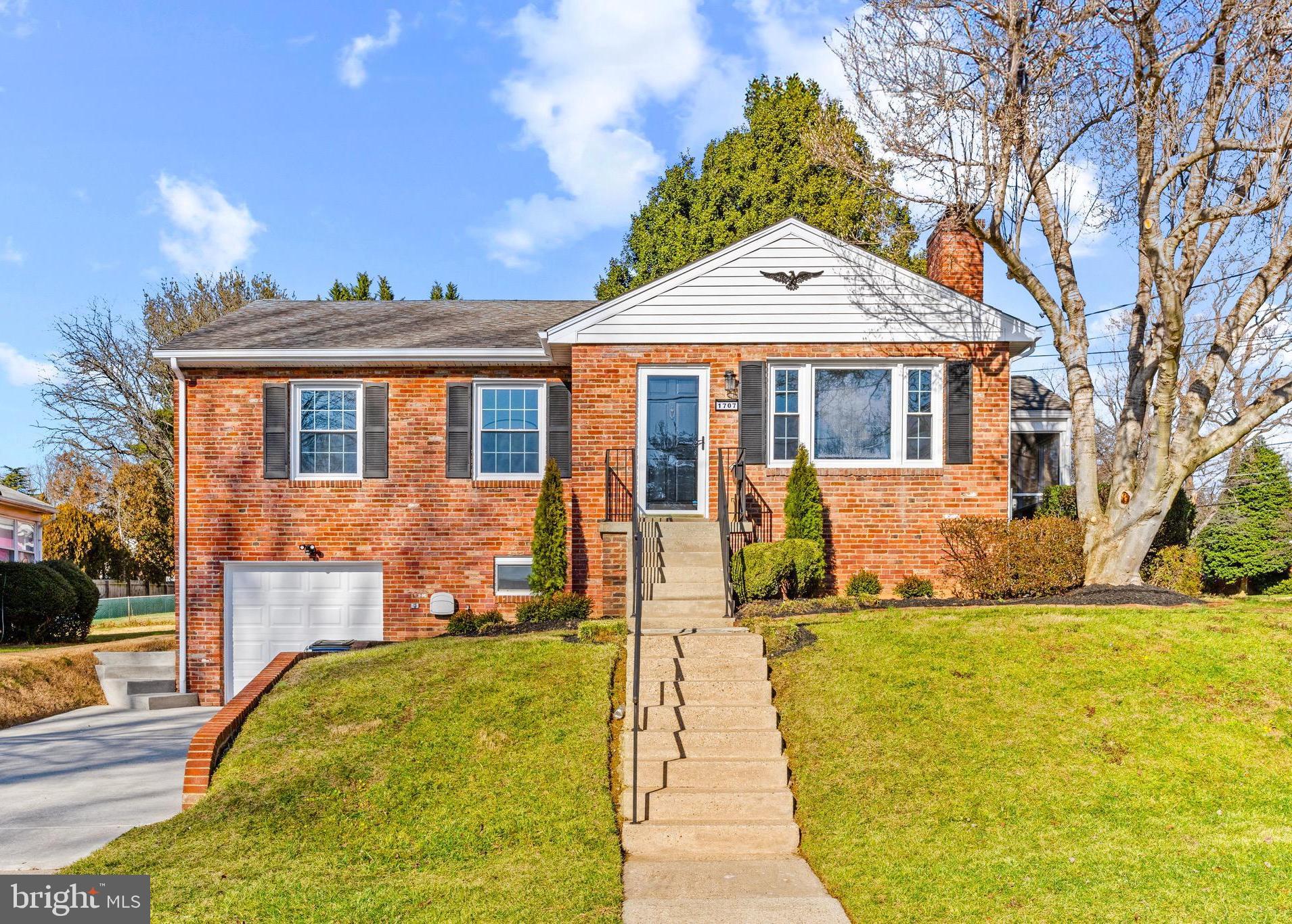 NORTHBROOK ESTATES - Residential