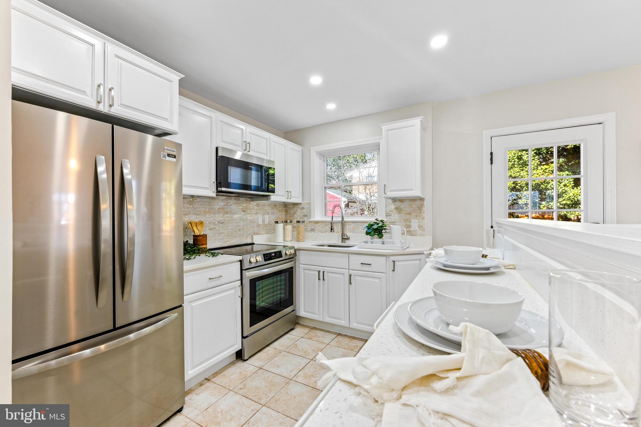 NORTHBROOK ESTATES - Residential