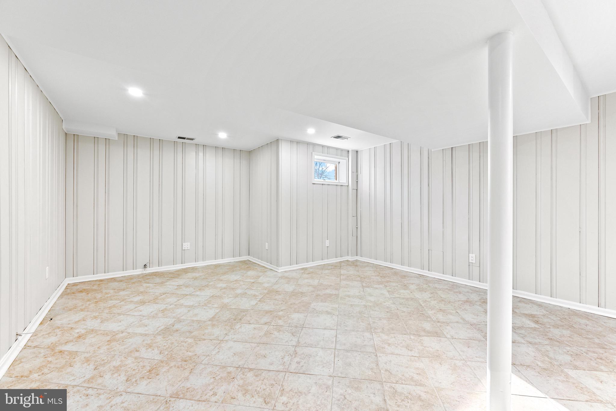 NORTHBROOK ESTATES - Residential