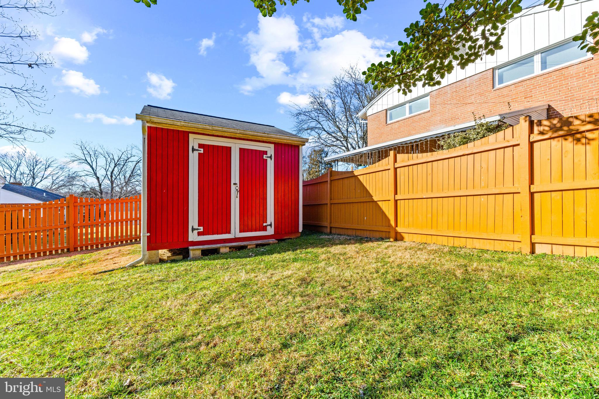 NORTHBROOK ESTATES - Residential