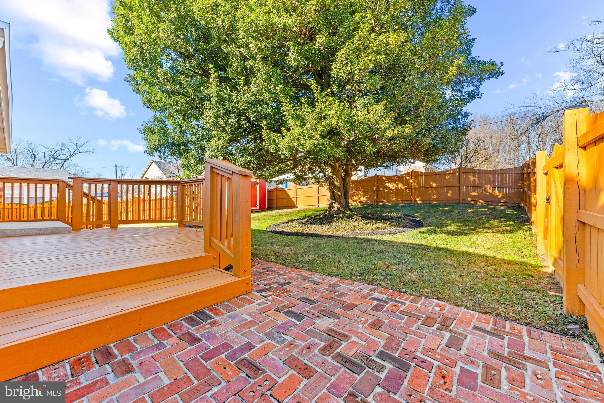 NORTHBROOK ESTATES - Residential