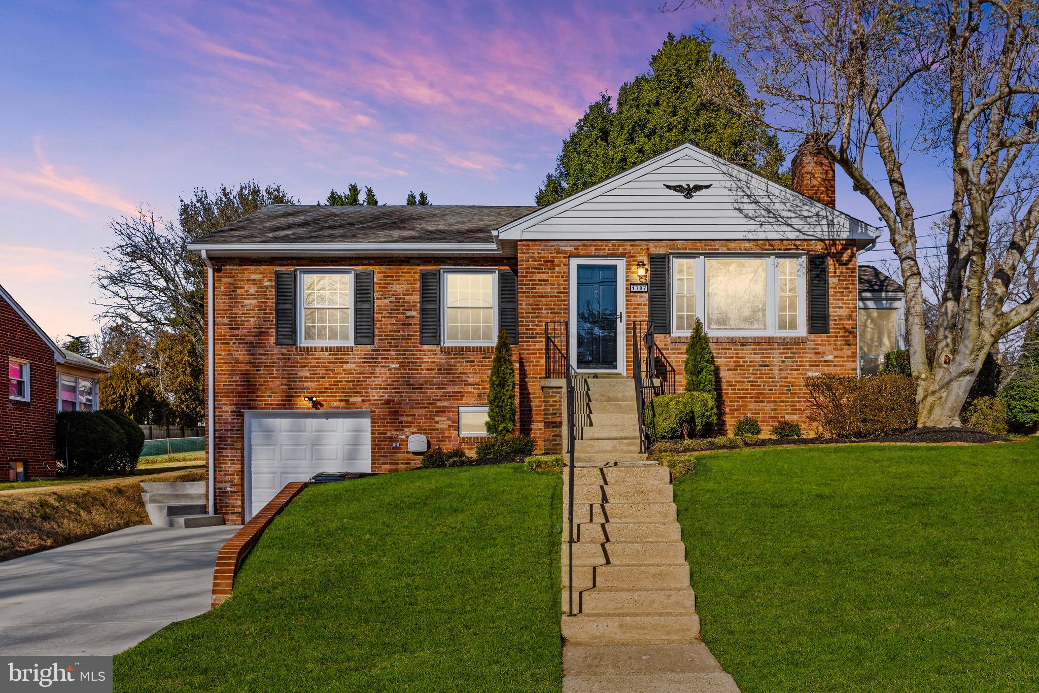 NORTHBROOK ESTATES - Residential