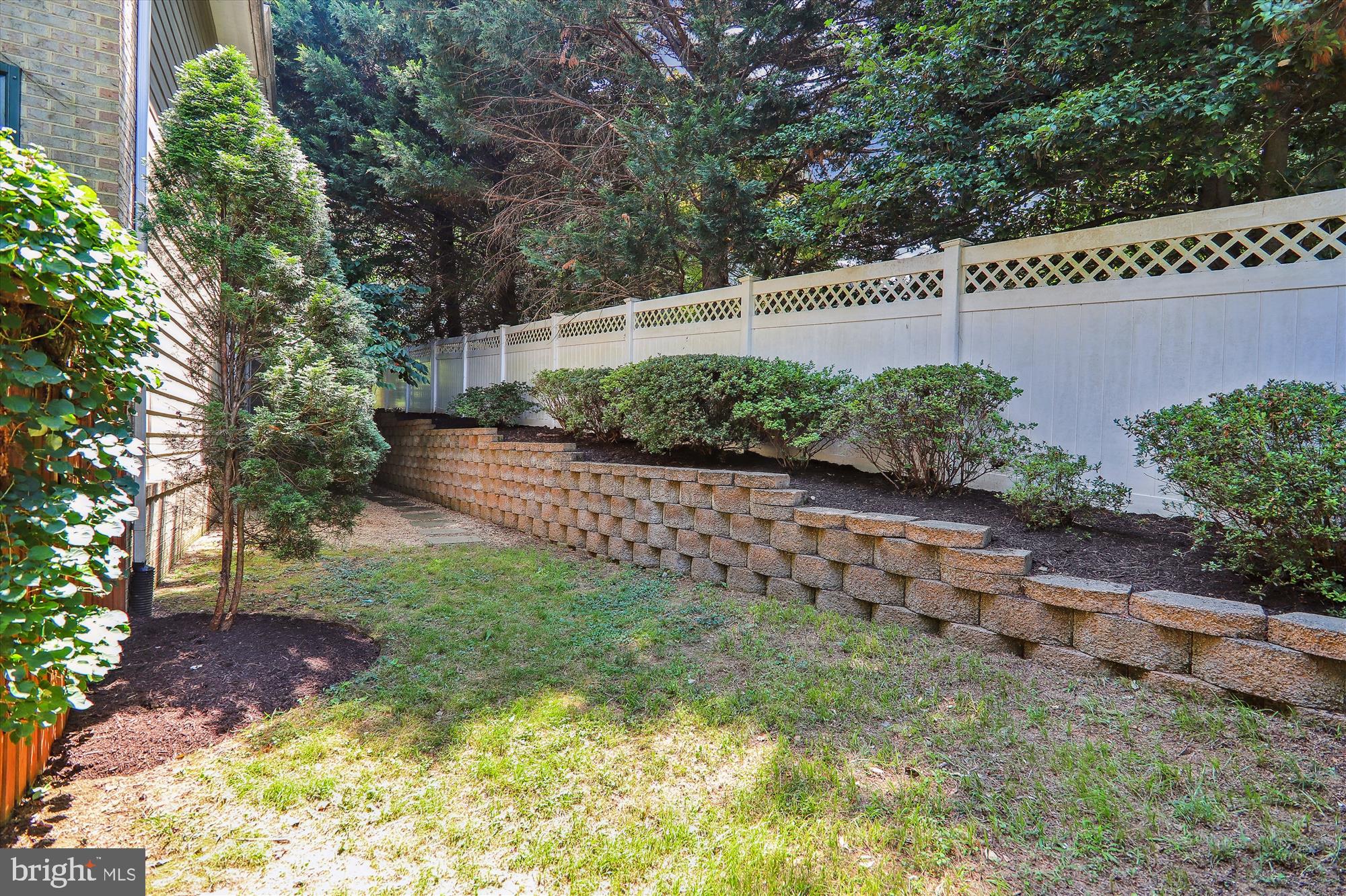 ALTA VISTA - Residential