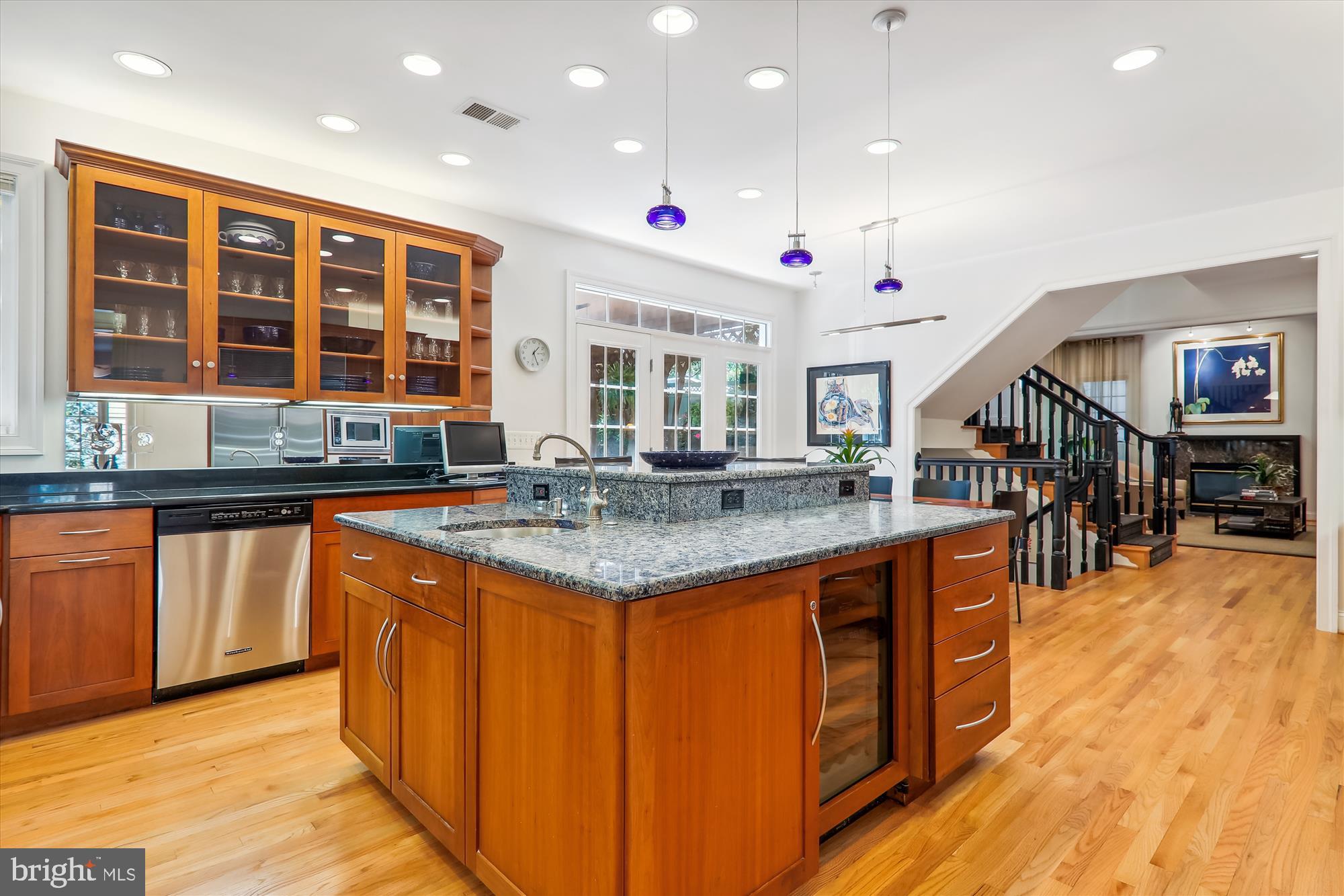 ALTA VISTA - Residential