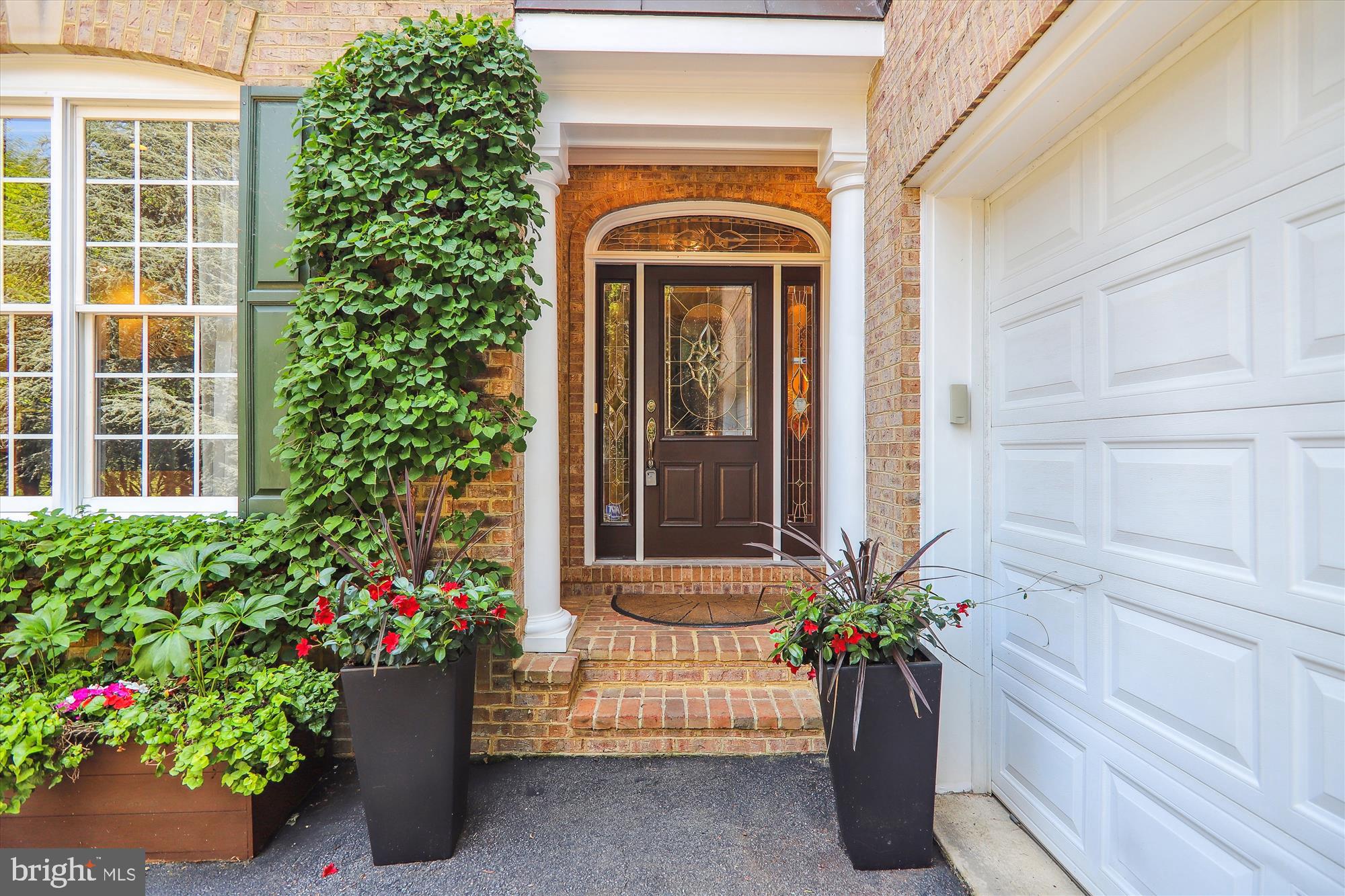 ALTA VISTA - Residential