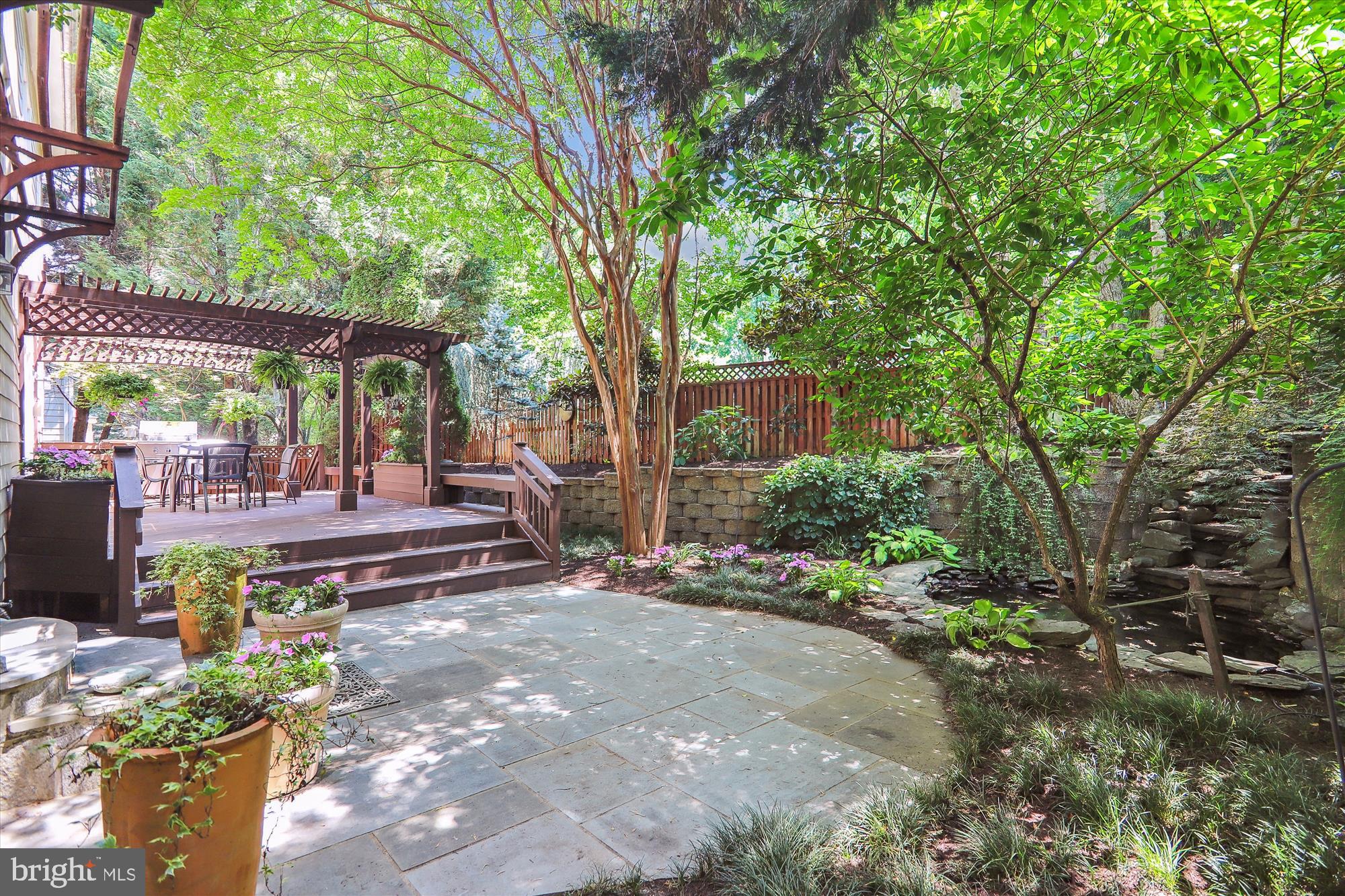 ALTA VISTA - Residential