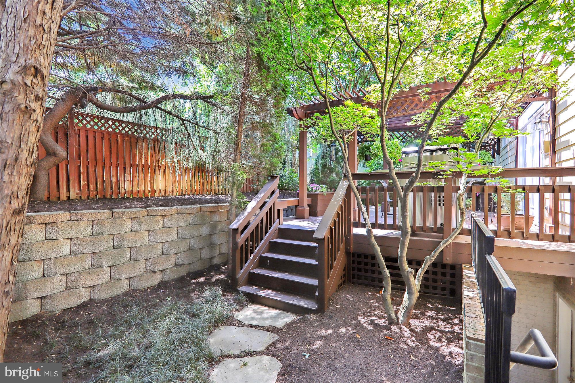 ALTA VISTA - Residential