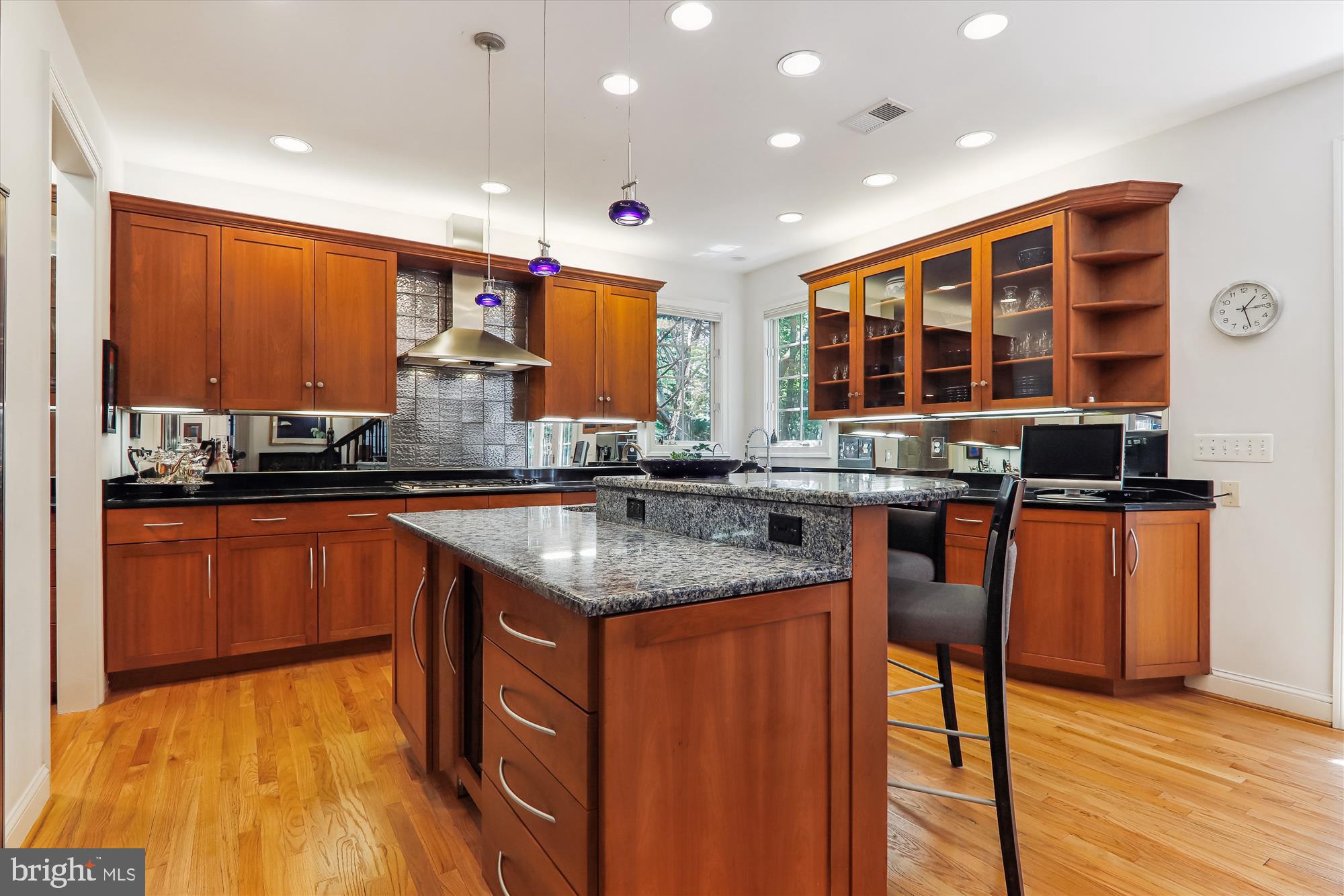 ALTA VISTA - Residential