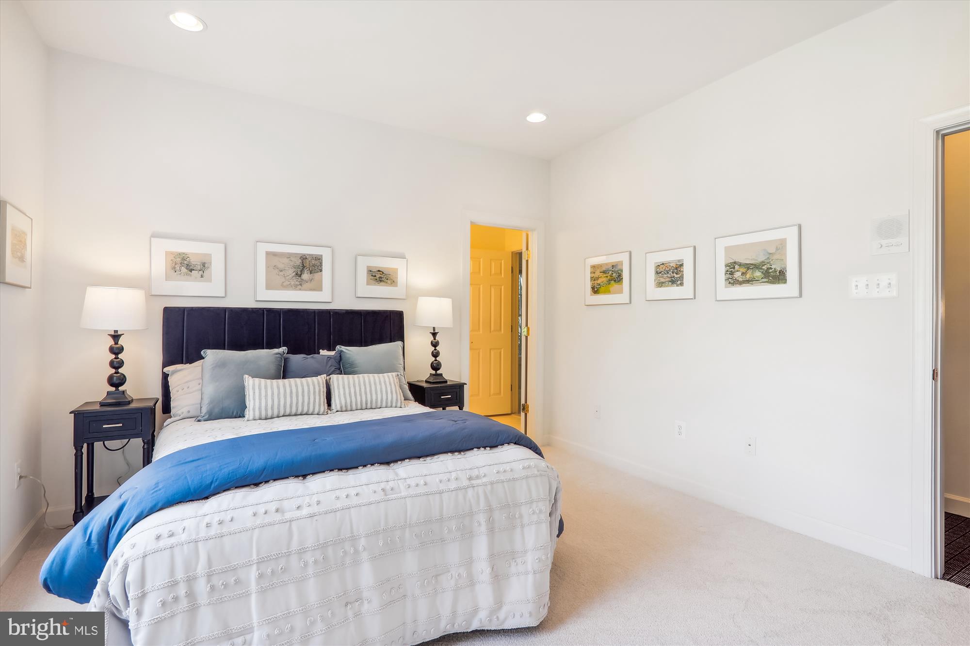 ALTA VISTA - Residential