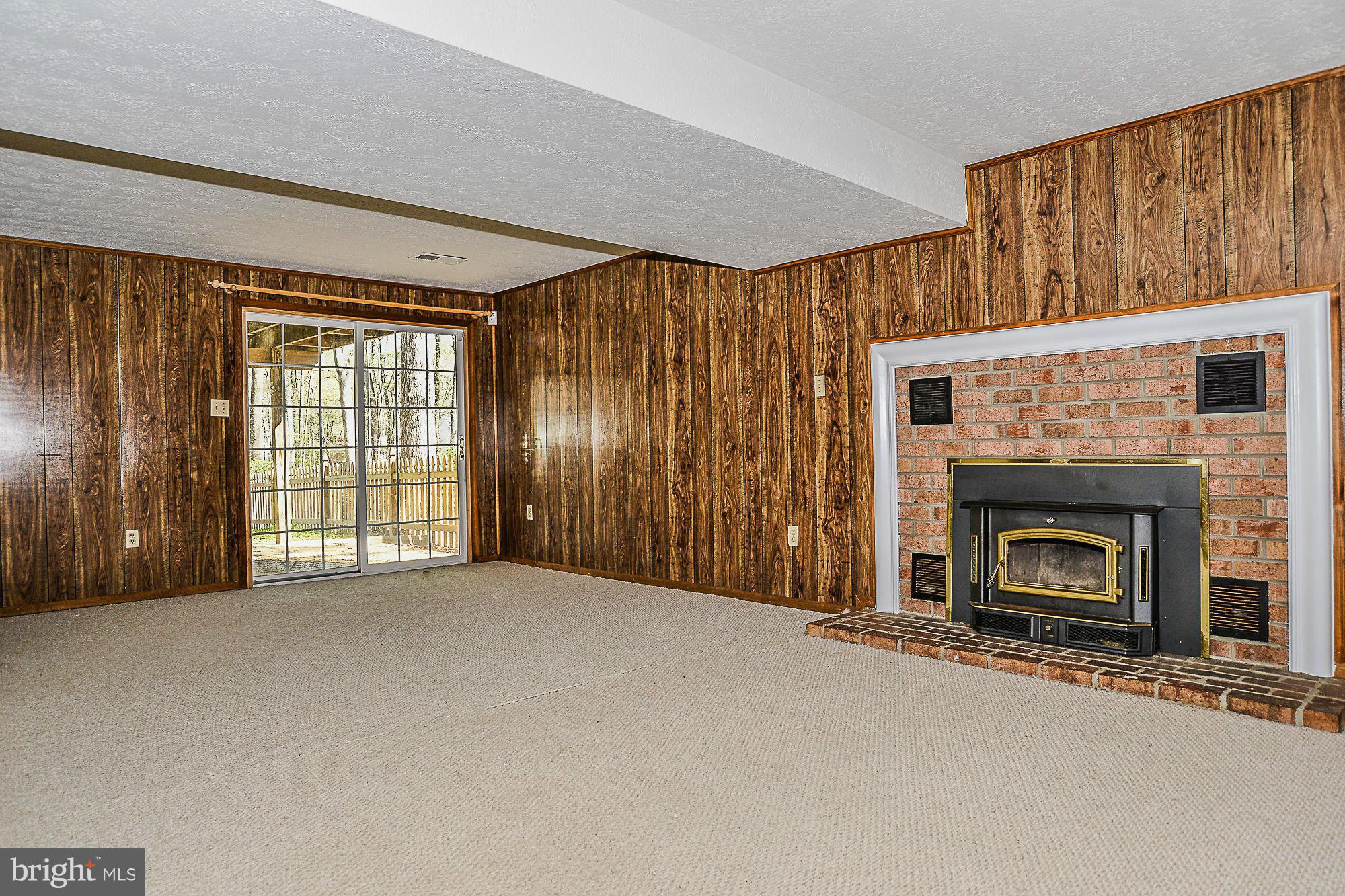 LAKE RIDGE - Residential Lease