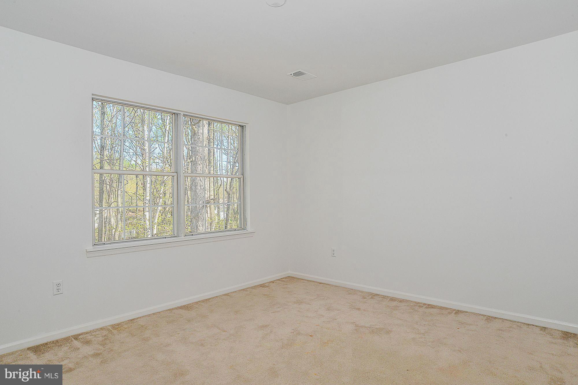 LAKE RIDGE - Residential Lease