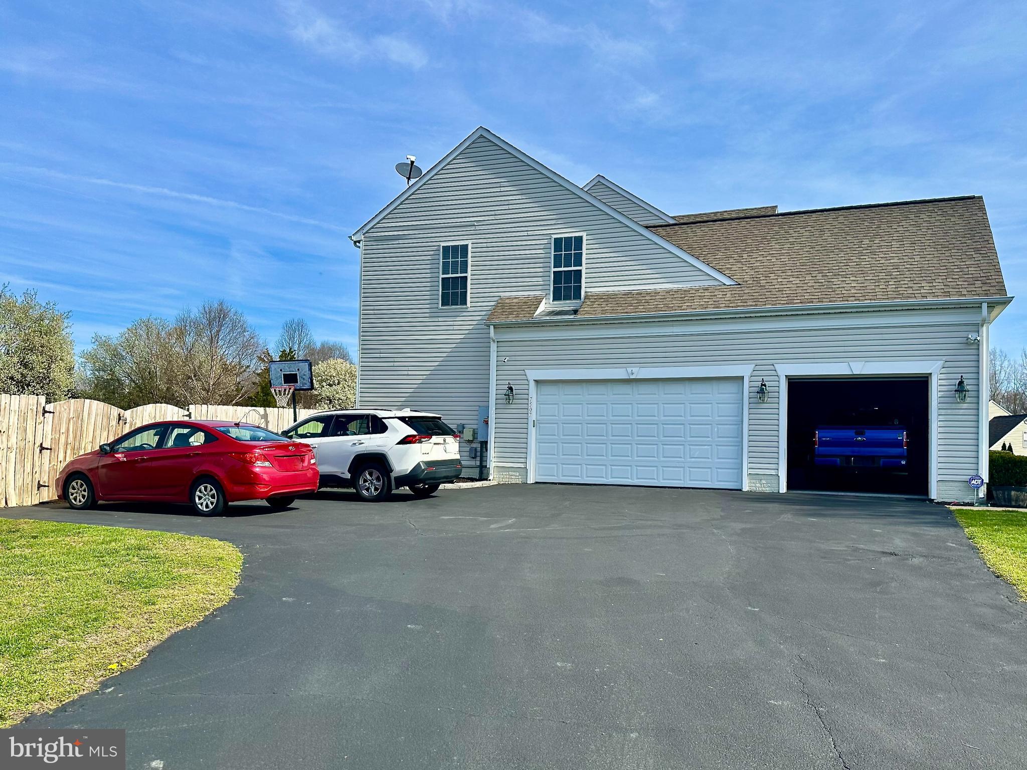 ESTATES AT WALNUT HILLS - Residential