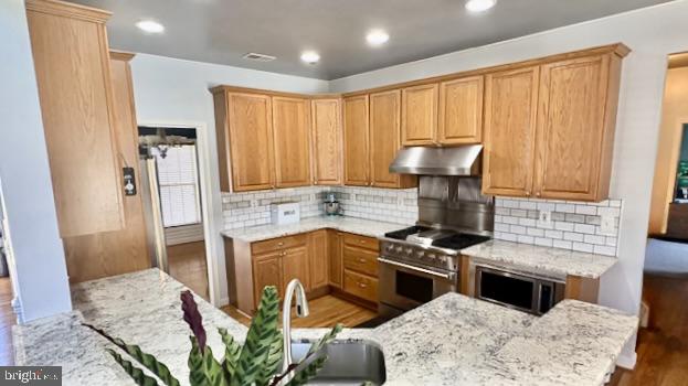 ESTATES AT WALNUT HILLS - Residential