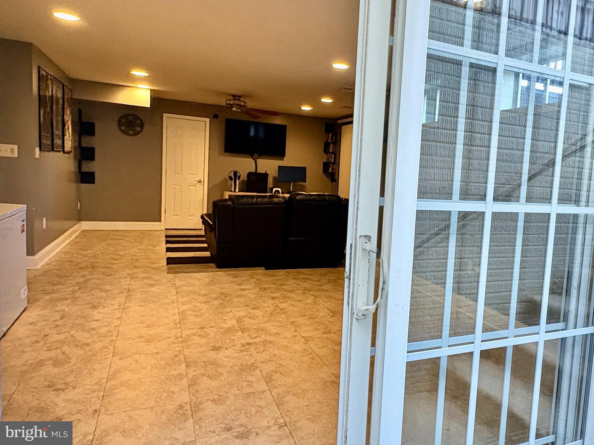 ESTATES AT WALNUT HILLS - Residential