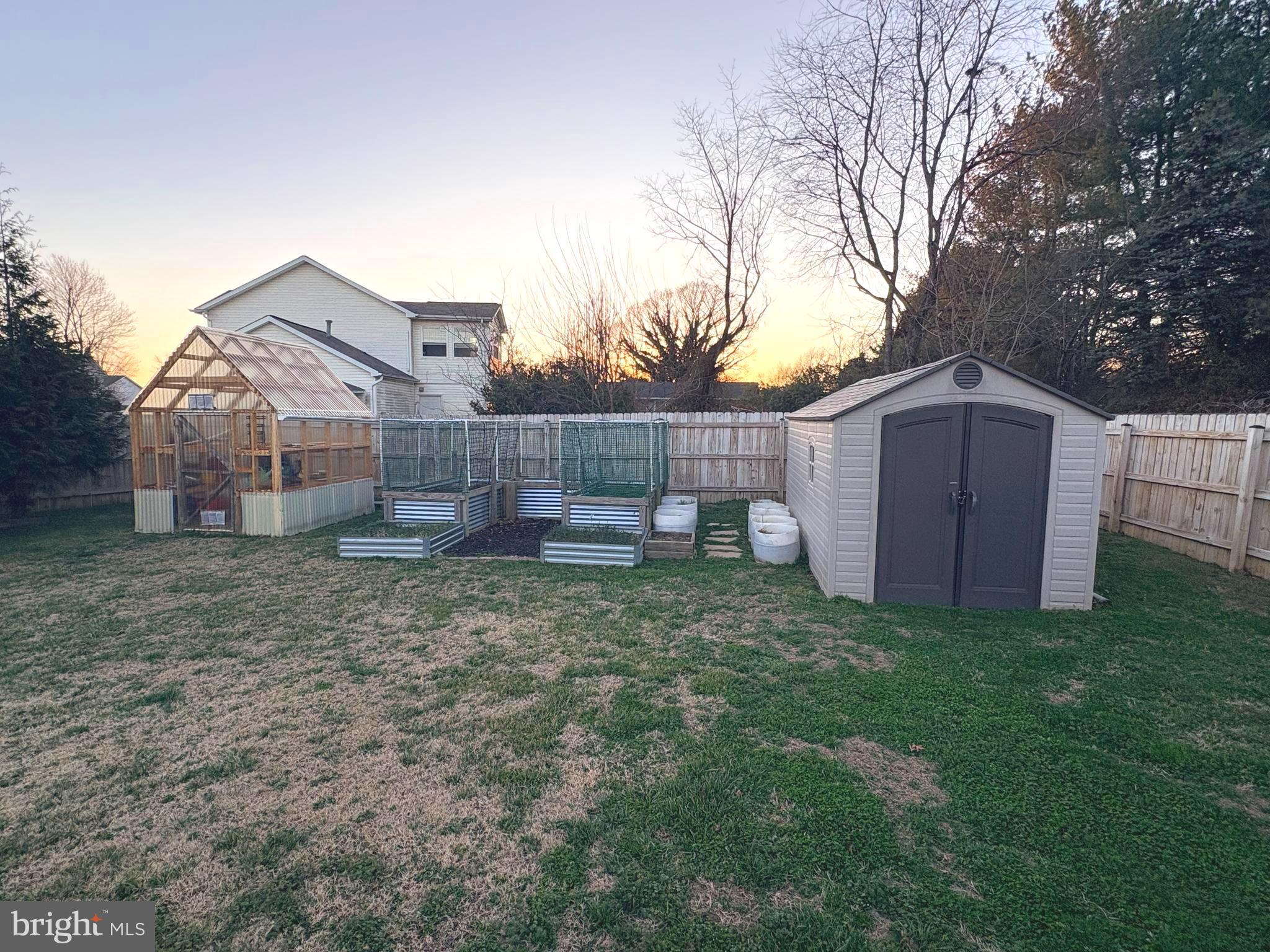 ESTATES AT WALNUT HILLS - Residential