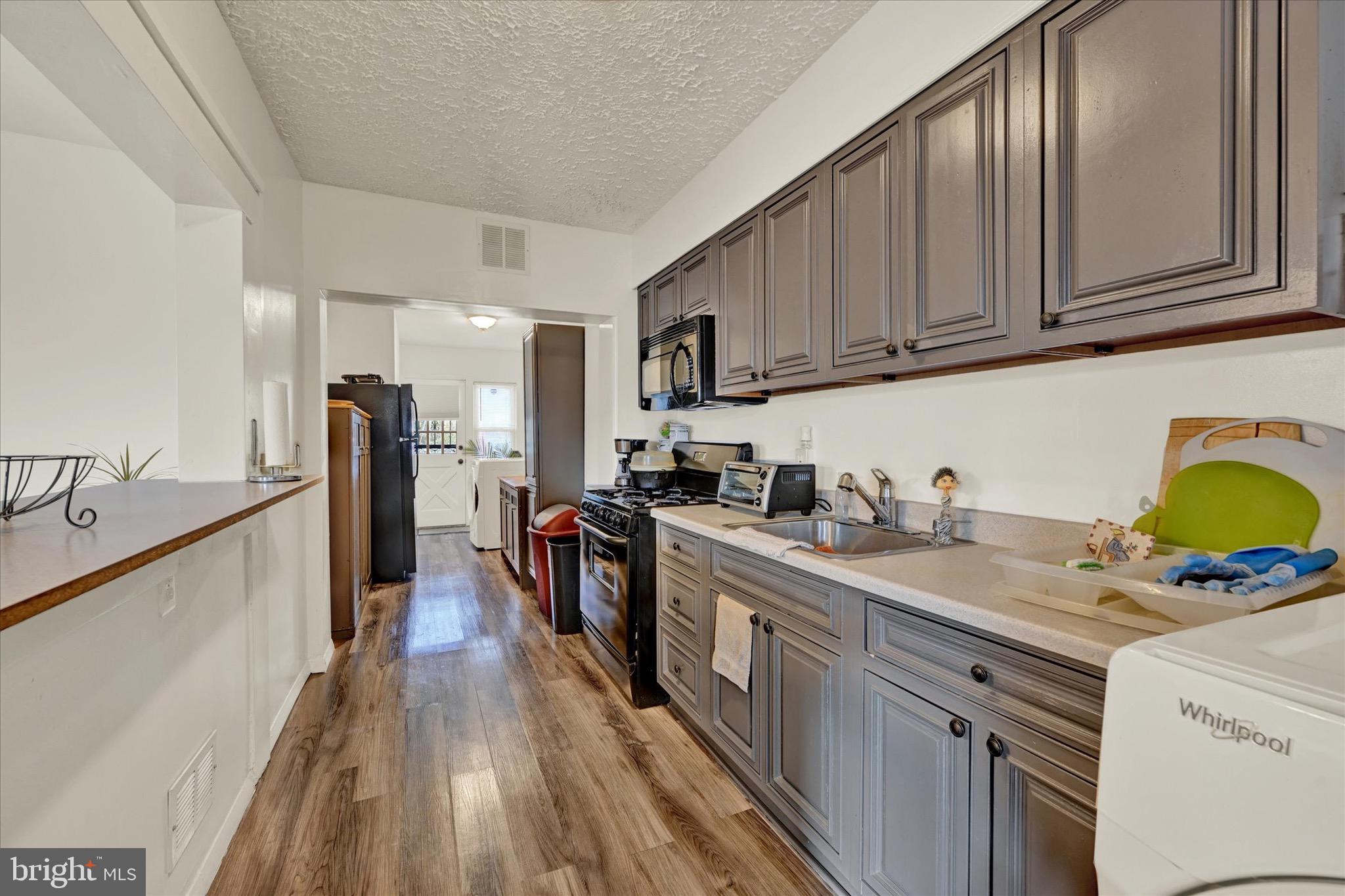 ARLINGTON - Residential