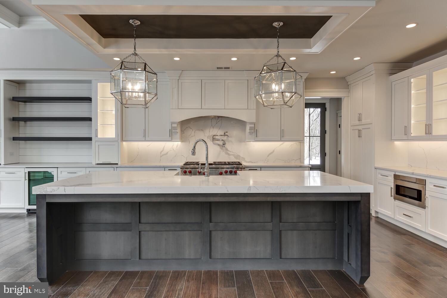 CENTREVILLE - Residential